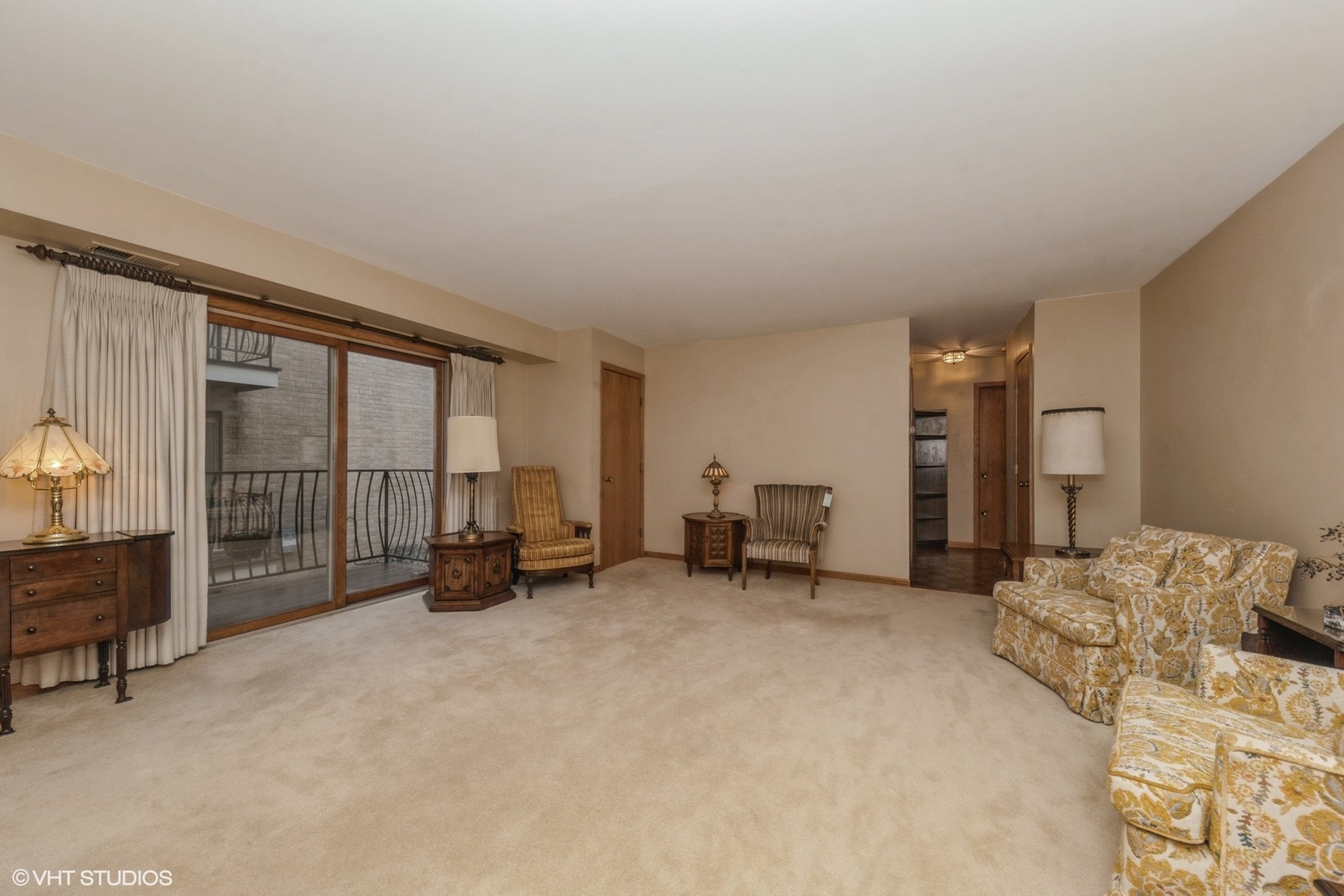 2431 N 77th Avenue Unit: 2W