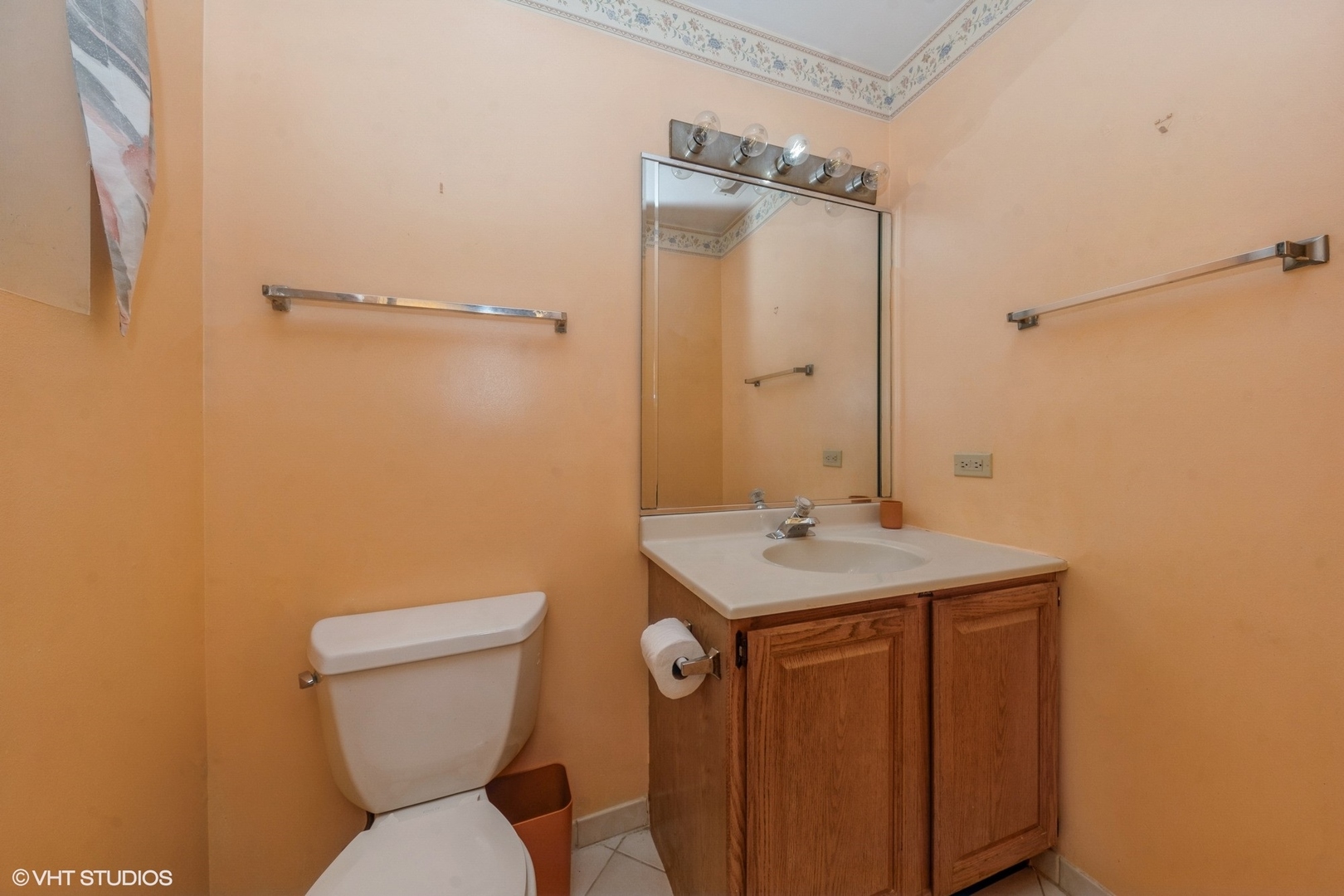 2431 N 77th Avenue Unit: 2W