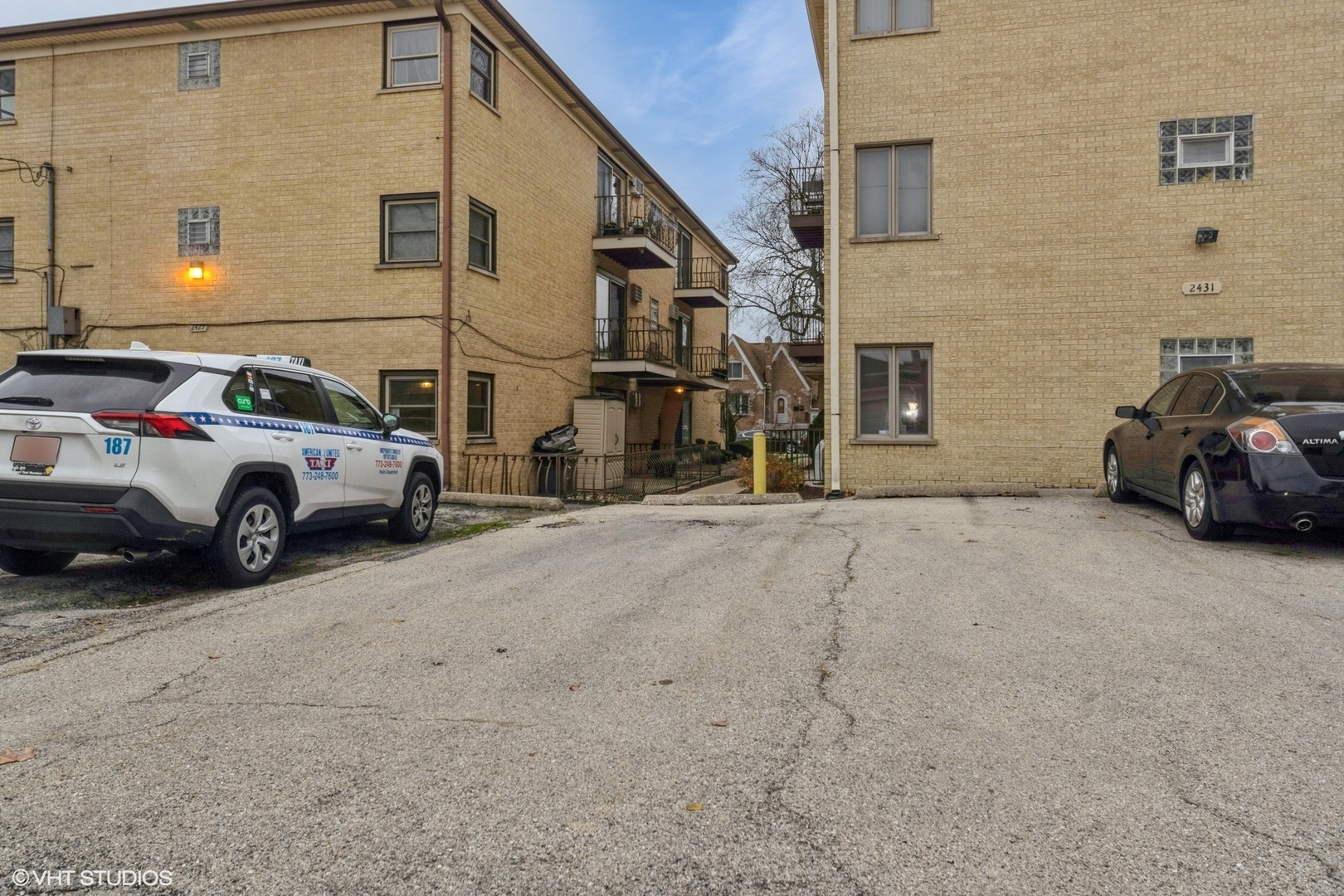 2431 N 77th Avenue Unit: 2W