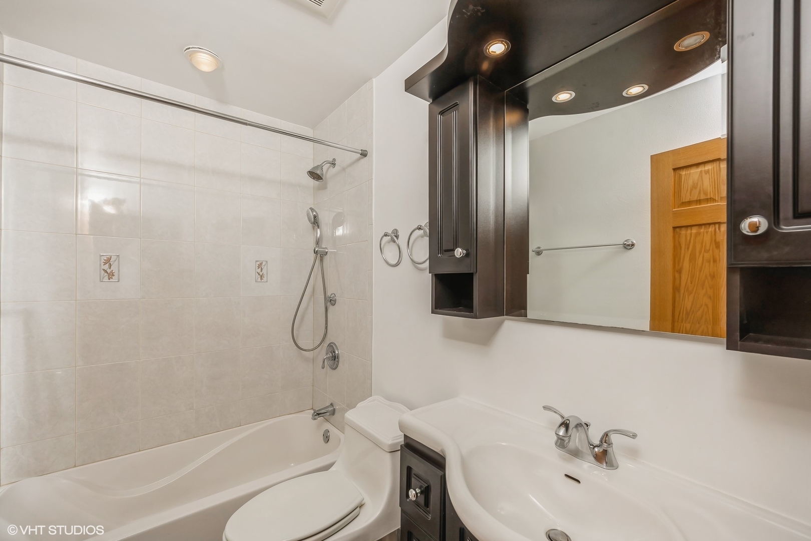 1112 Castilian Court Unit: 313