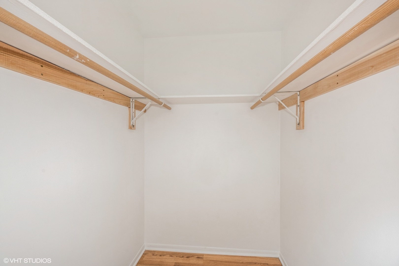 1112 Castilian Court Unit: 313