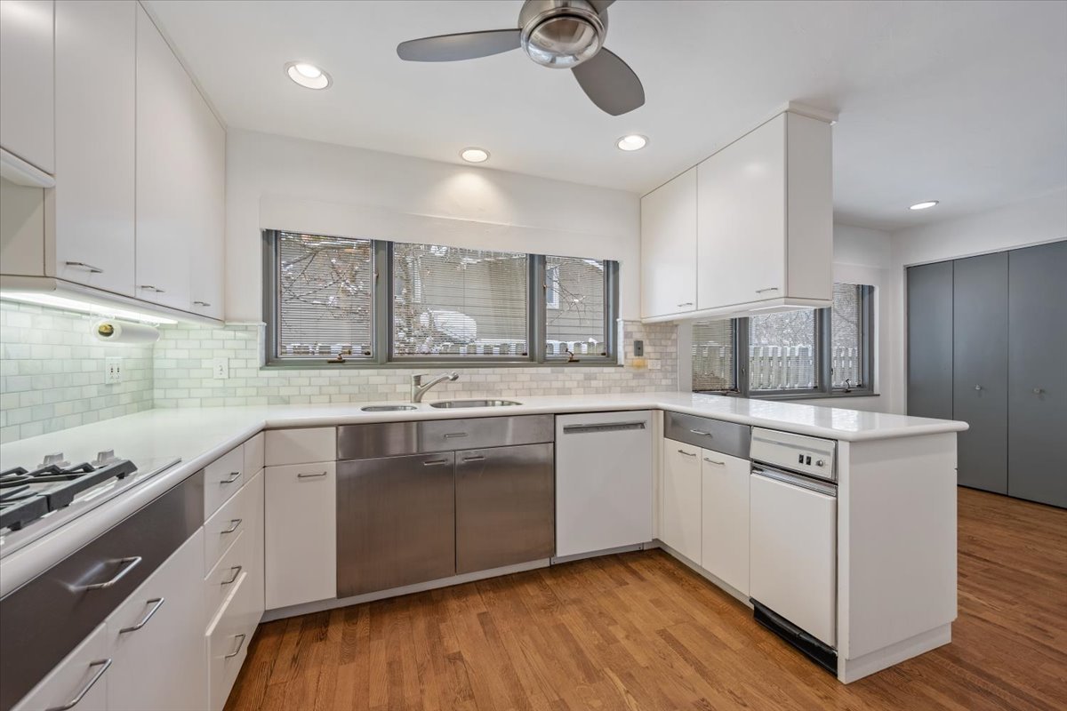 710 Strawberry Hill Drive