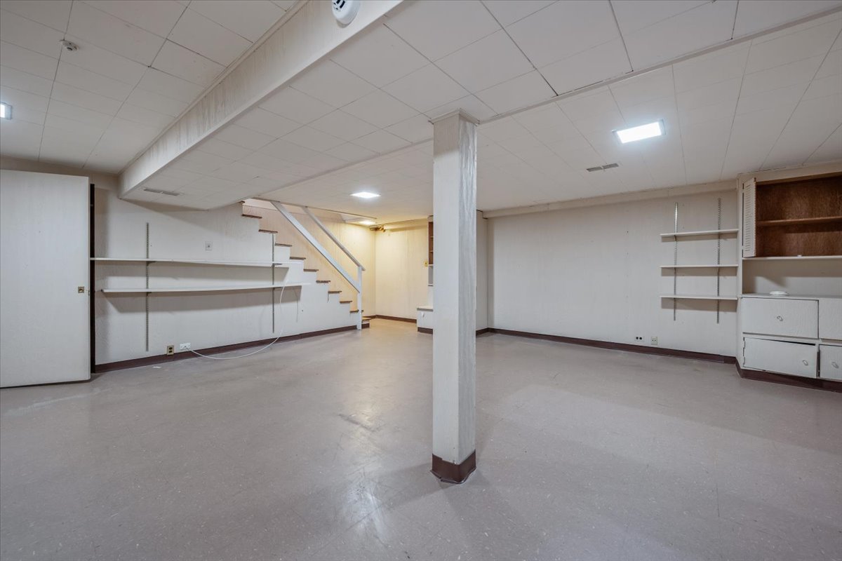 710 Strawberry Hill Drive