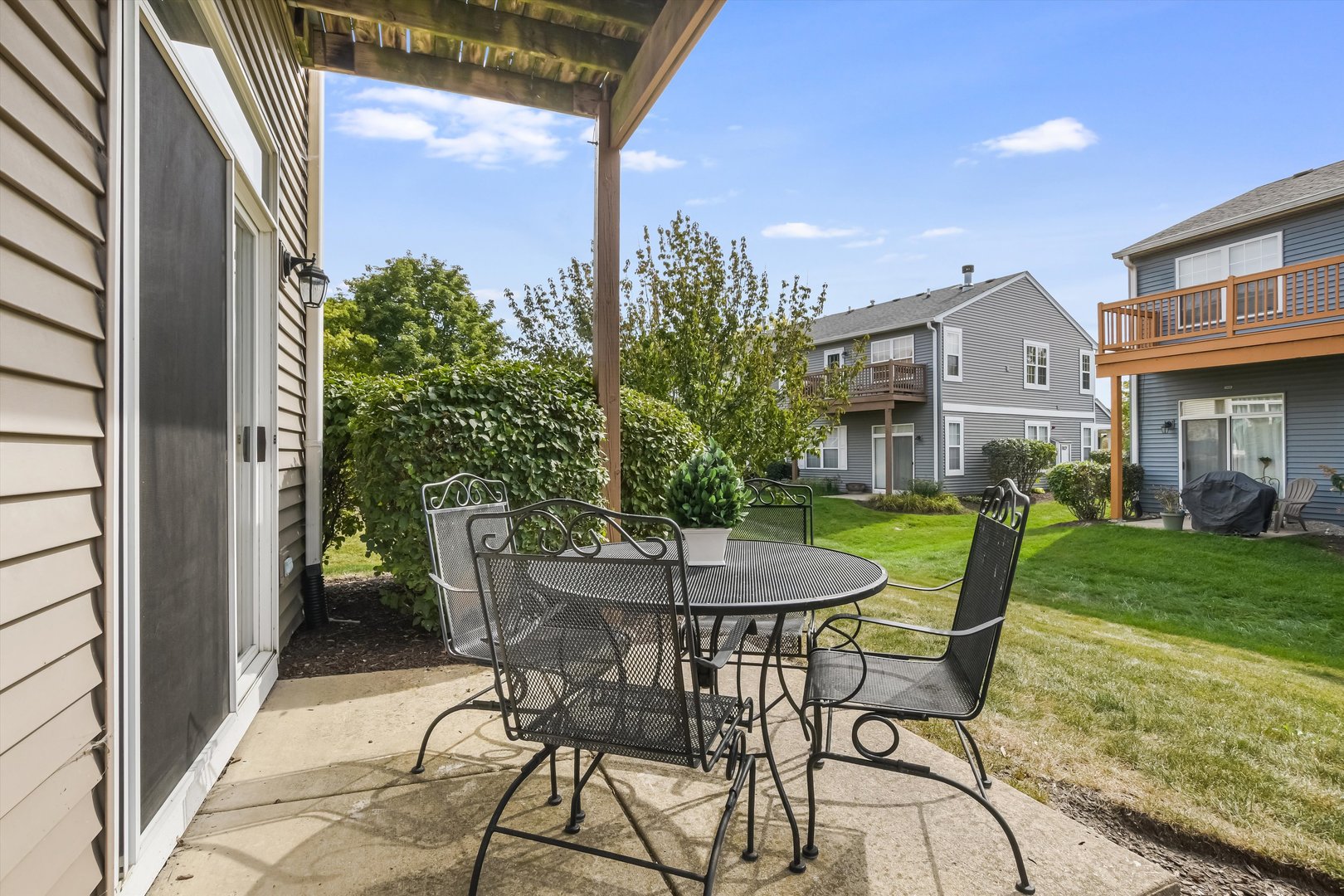 2562 GOLF RIDGE Circle Unit: 2562