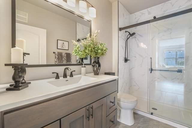 2562 GOLF RIDGE Circle Unit: 2562