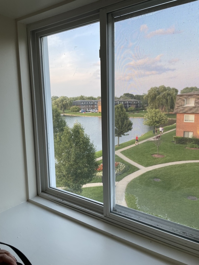 9370 Bay Colony Drive Unit: 3S