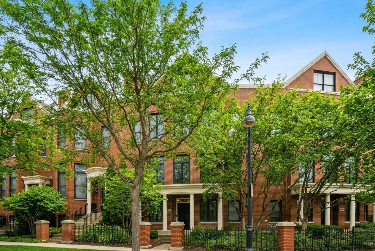 1813 Admiral Court