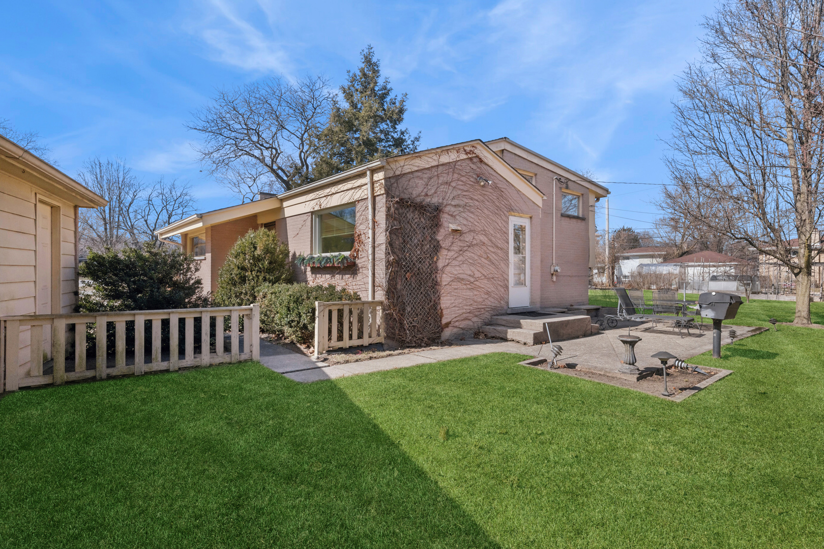 1041 Arbor Lane