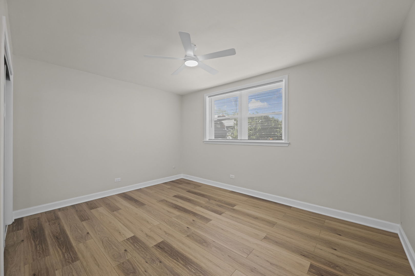 10121 Hartford Court Unit: 1B