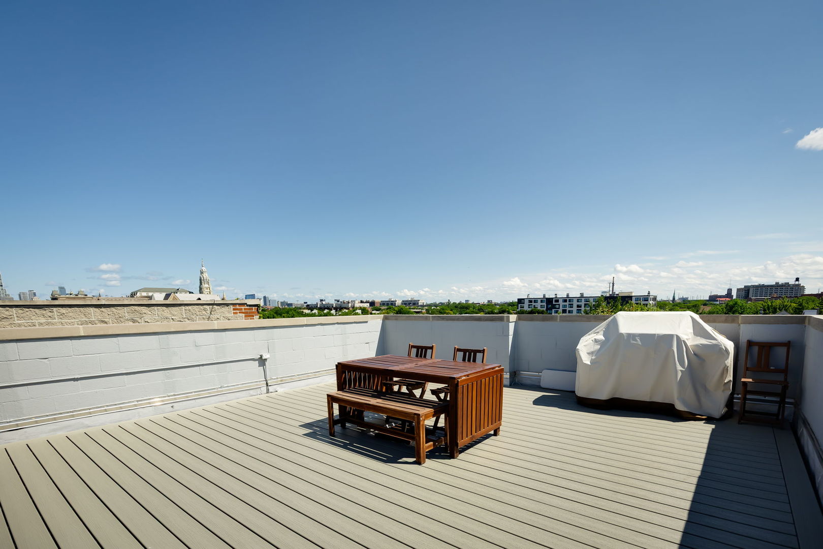 1302 W Fillmore Street Unit: 4