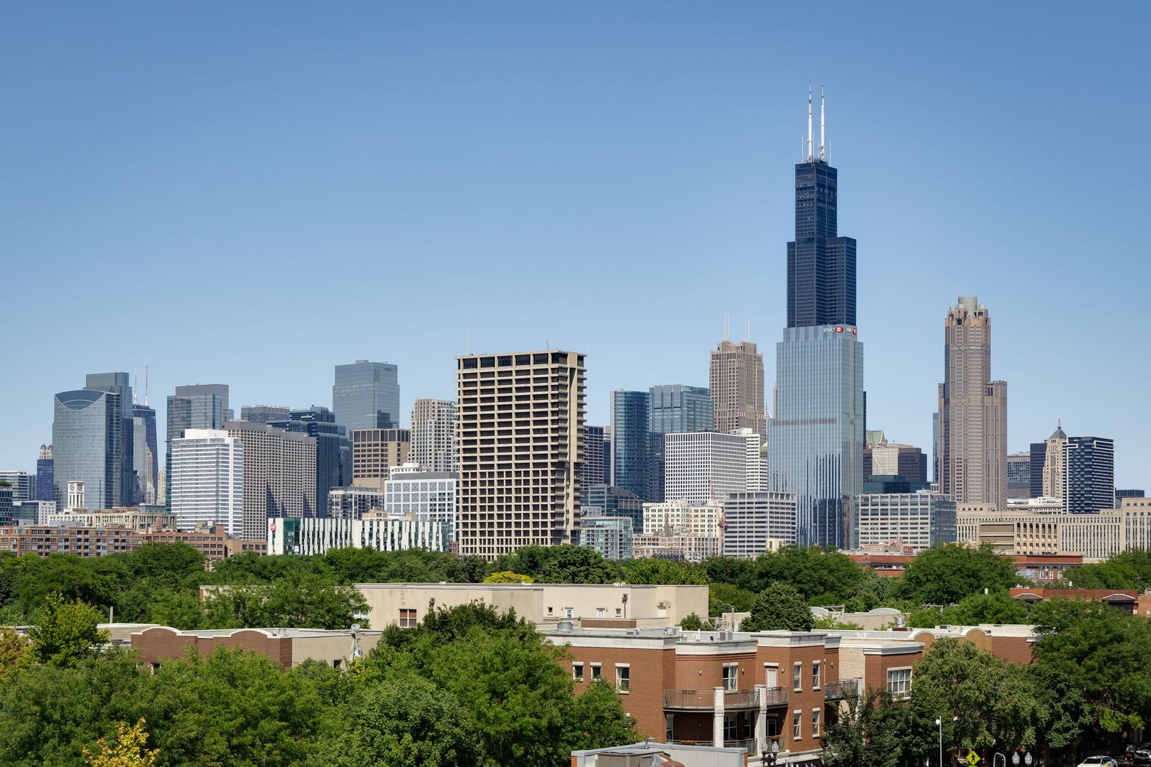 1302 W Fillmore Street Unit: 4