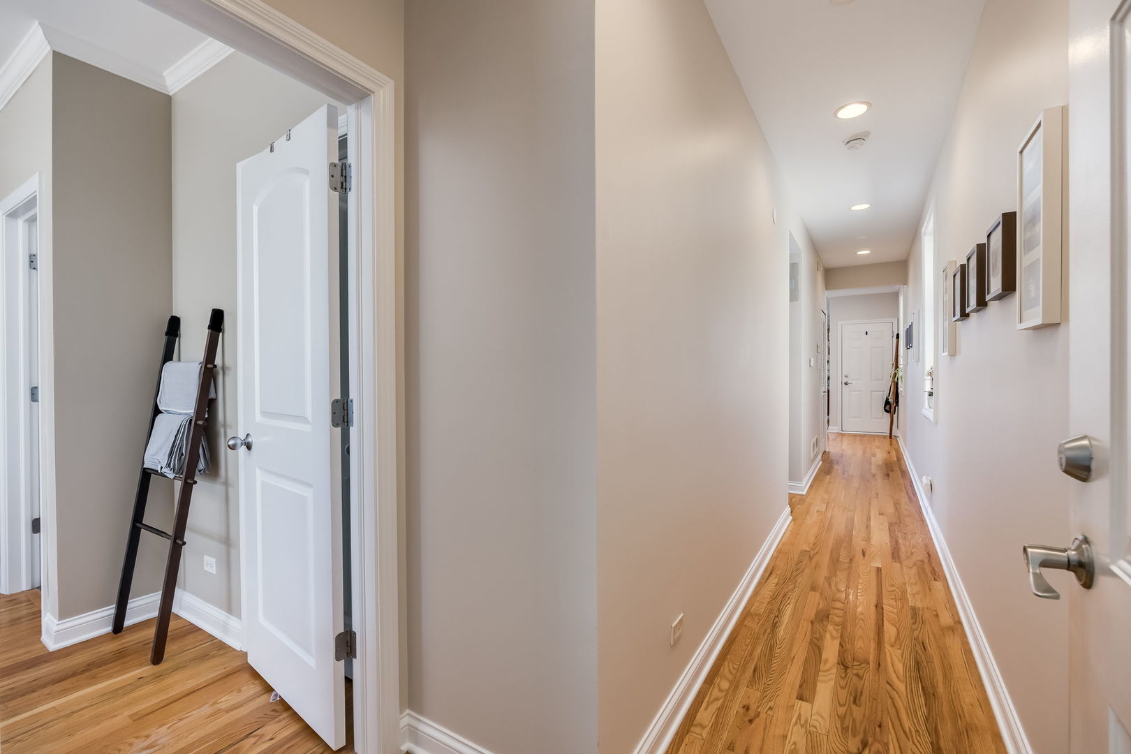 1302 W Fillmore Street Unit: 4