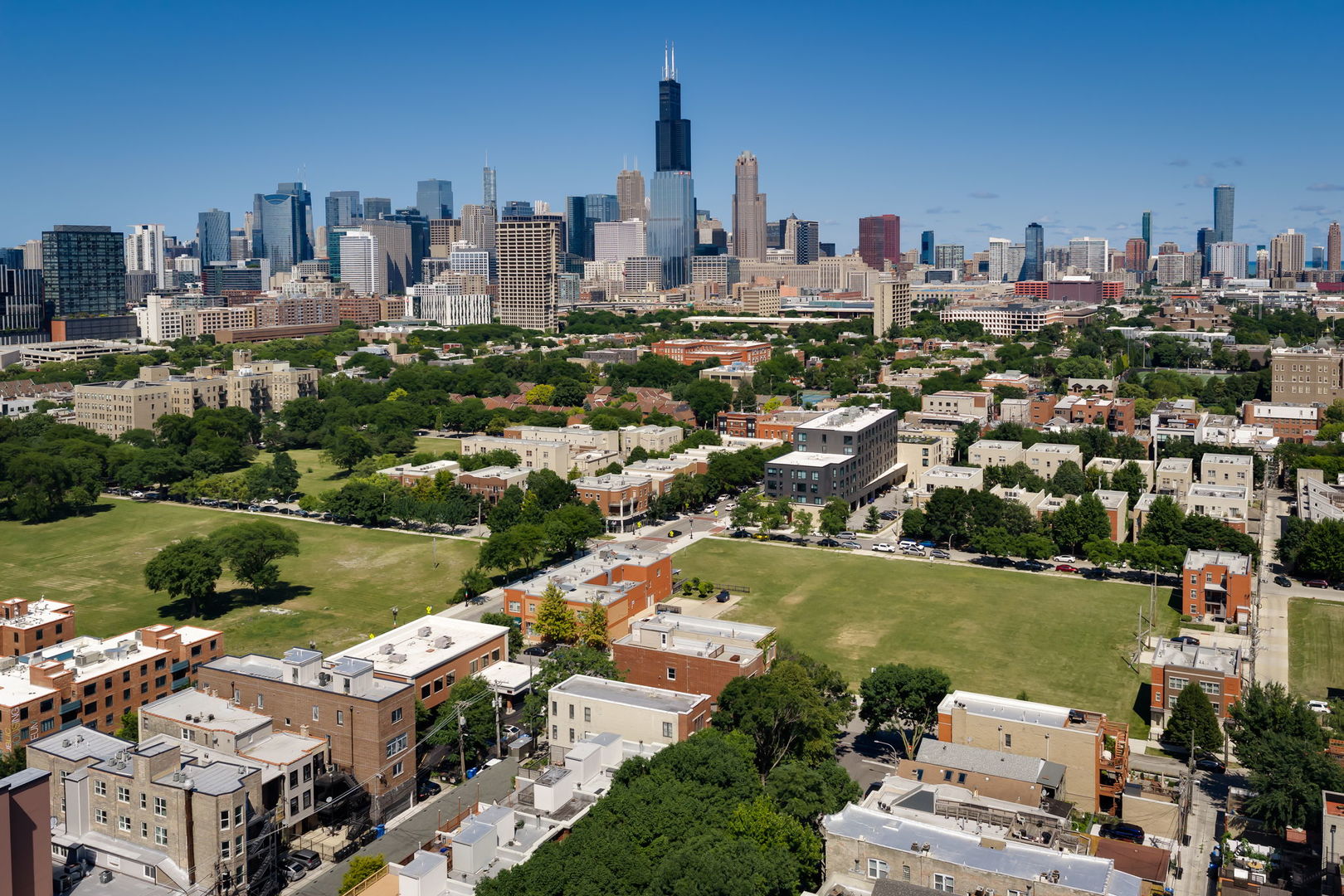 1302 W Fillmore Street Unit: 4
