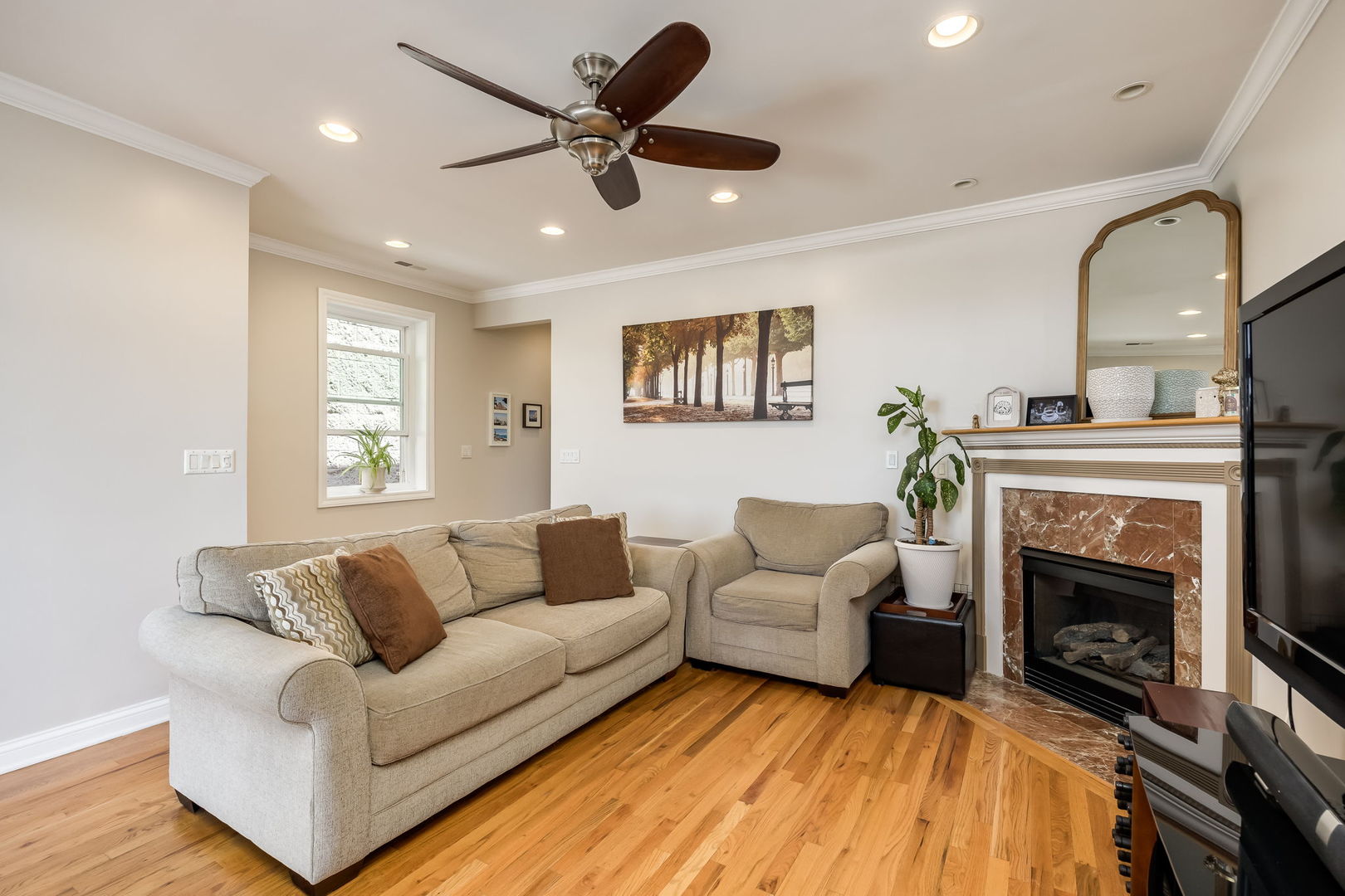 1302 W Fillmore Street Unit: 4