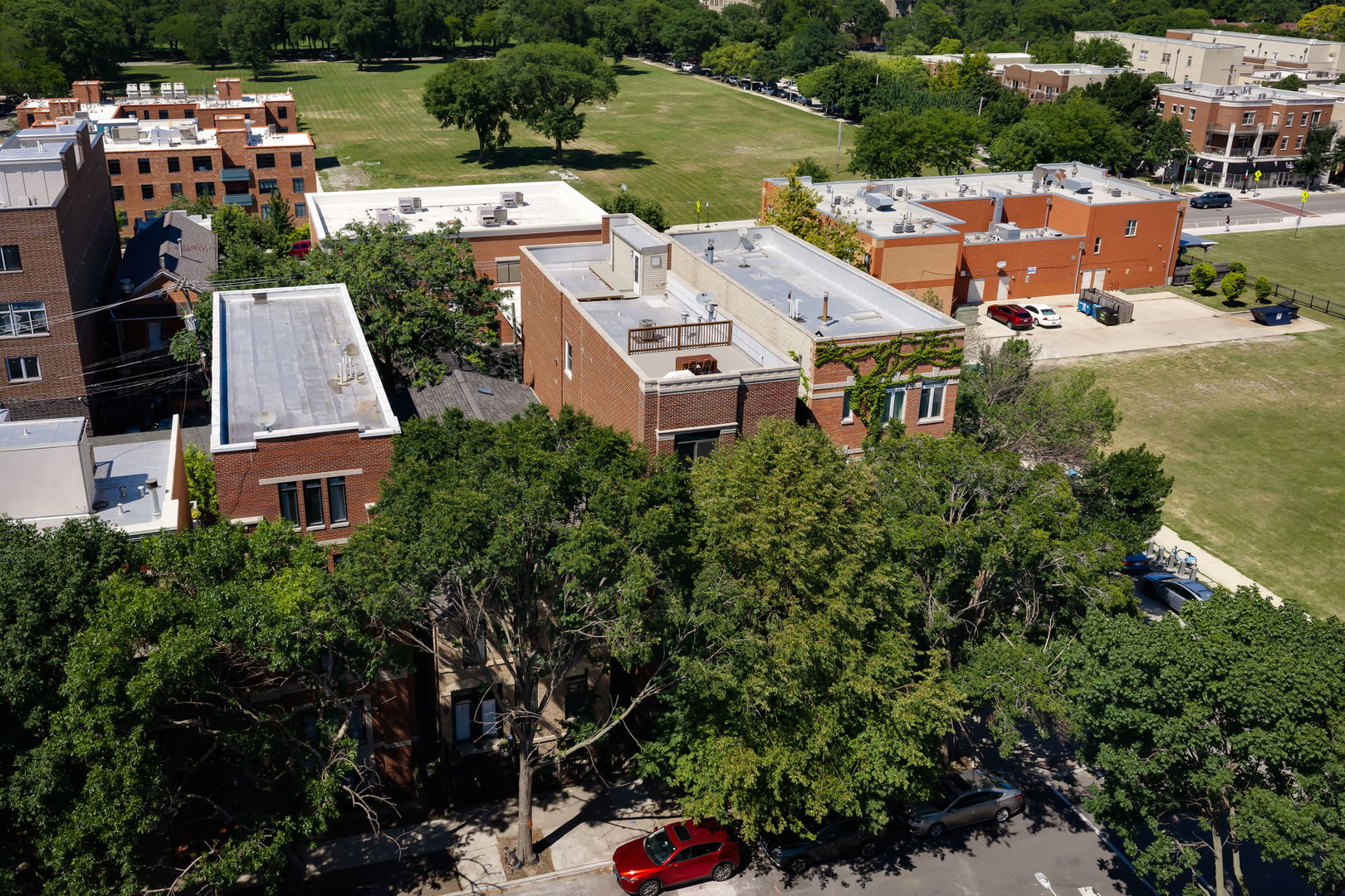 1302 W Fillmore Street Unit: 4