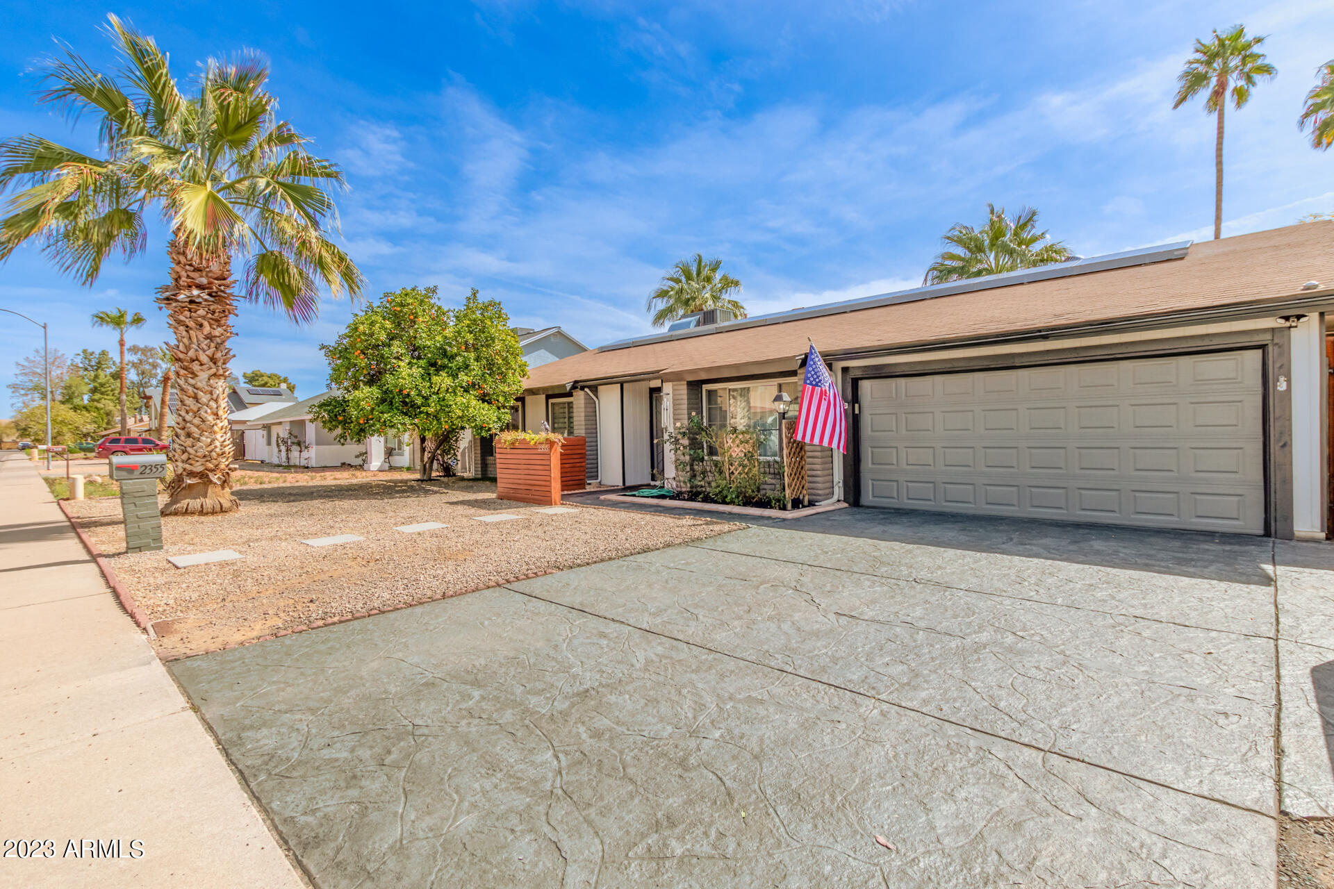 2355 W MONTE CRISTO Avenue W