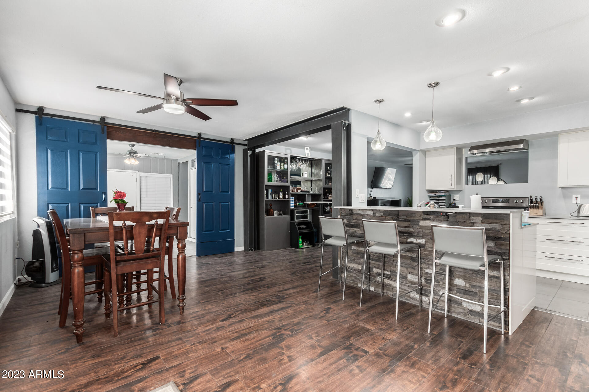 2355 W MONTE CRISTO Avenue W