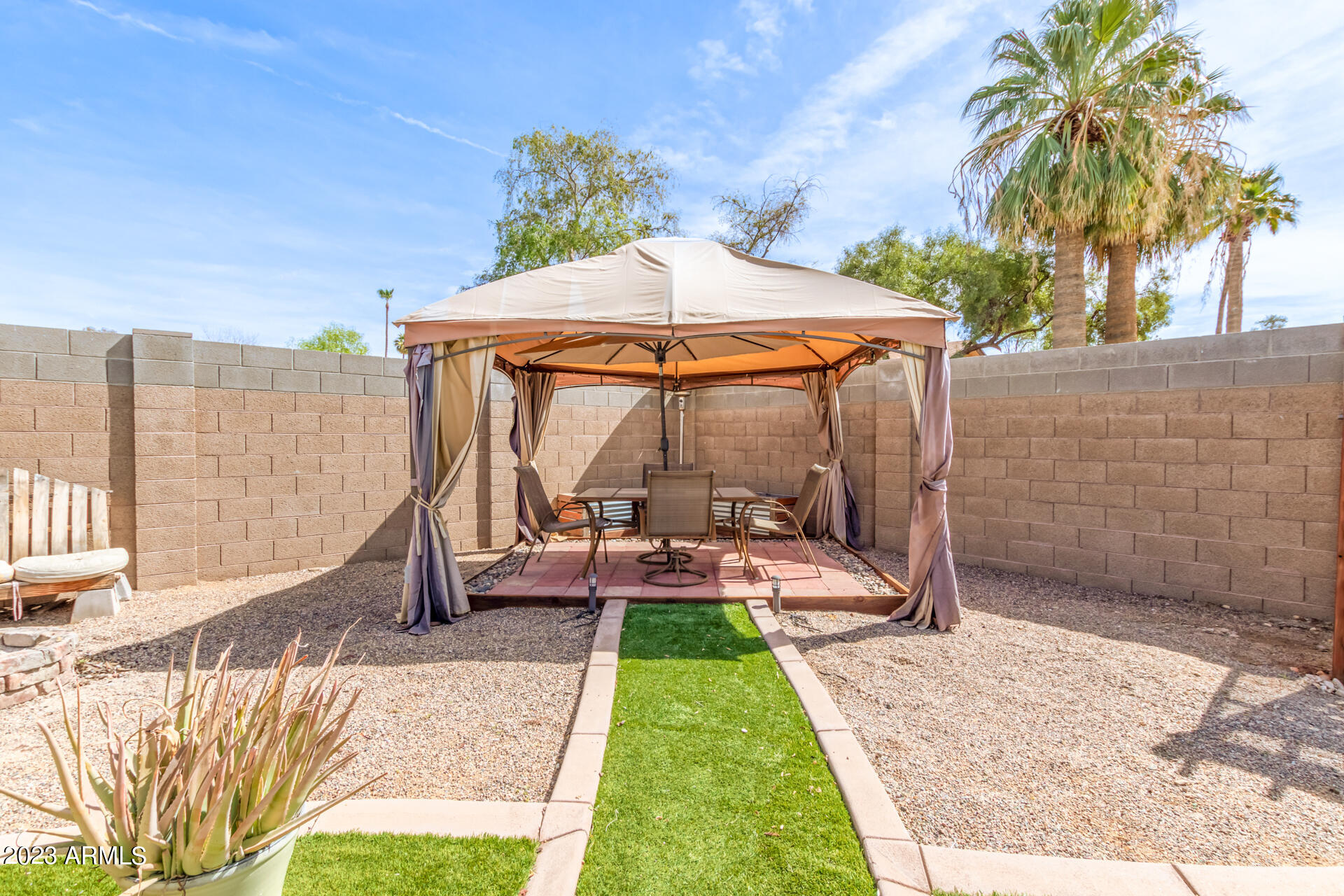 2355 W MONTE CRISTO Avenue W