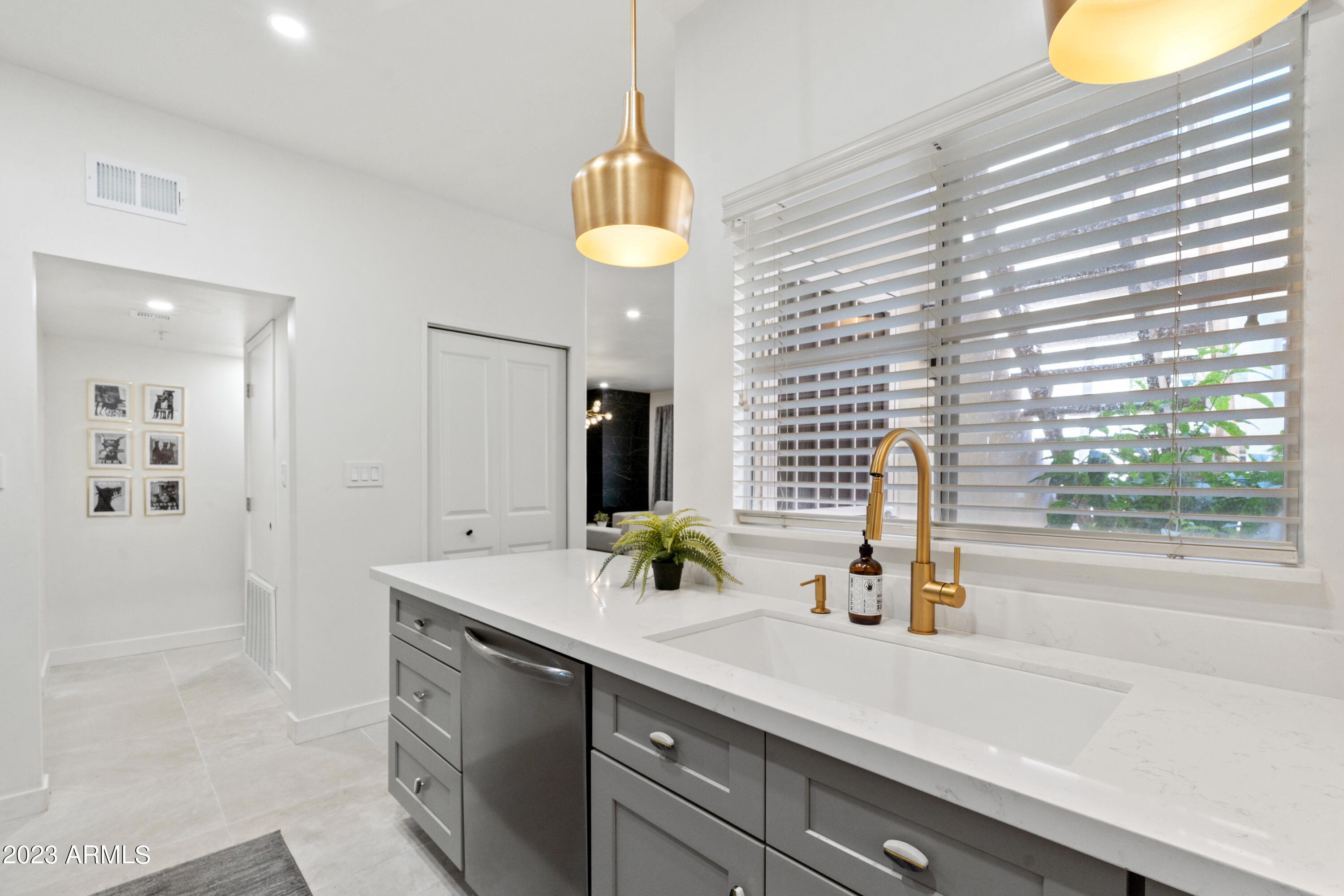 11333 N 92ND Street, 1075