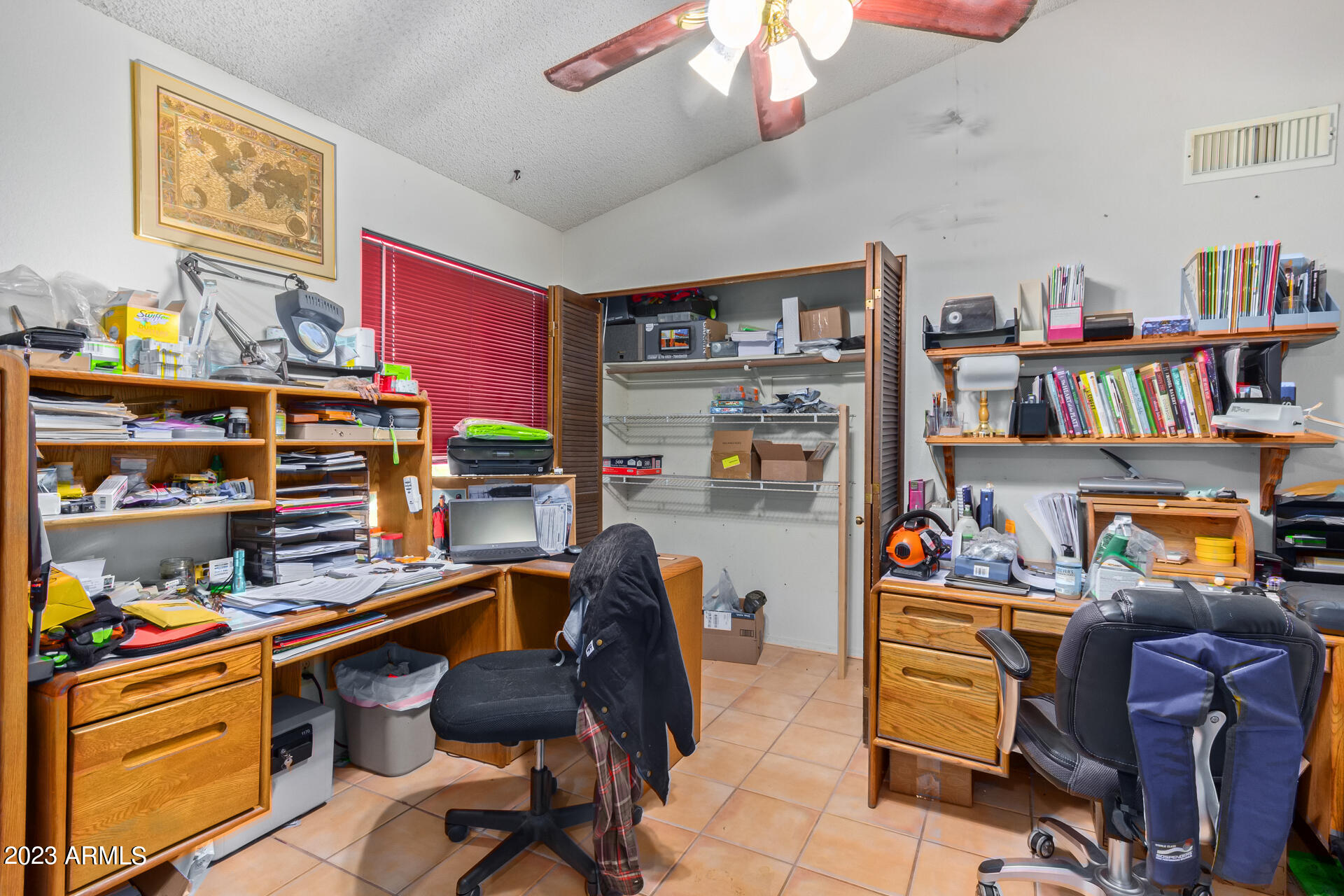 1523 W MISSION Drive