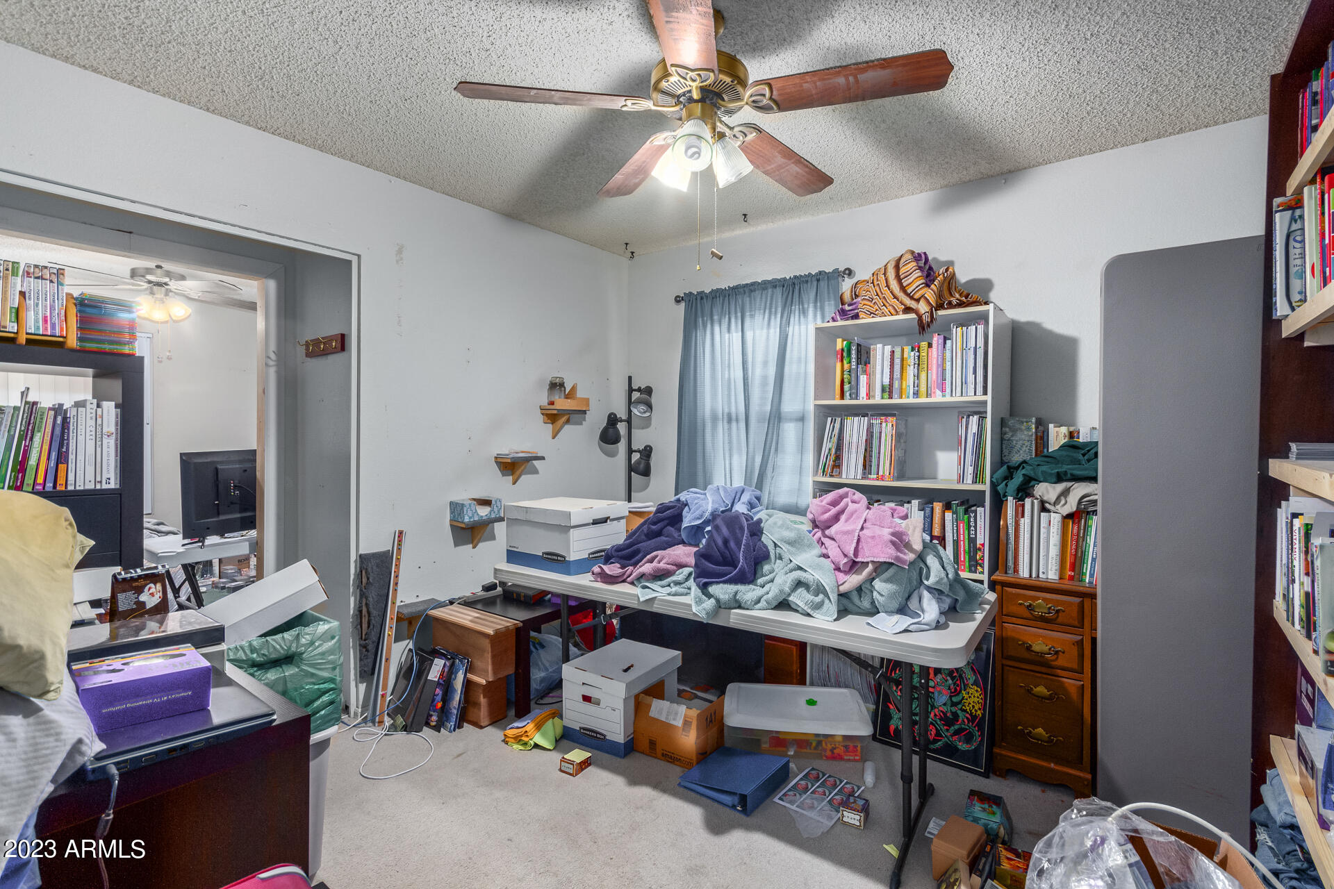 1523 W MISSION Drive