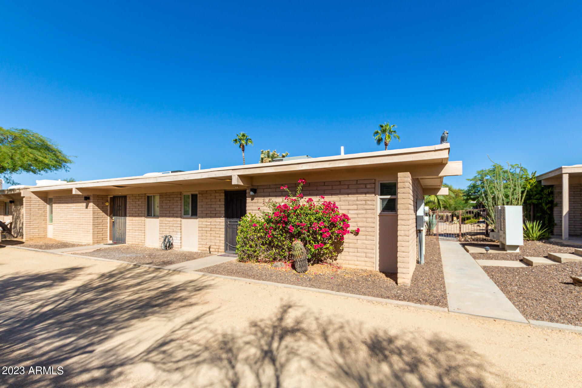 27250 N 64TH Street, 13