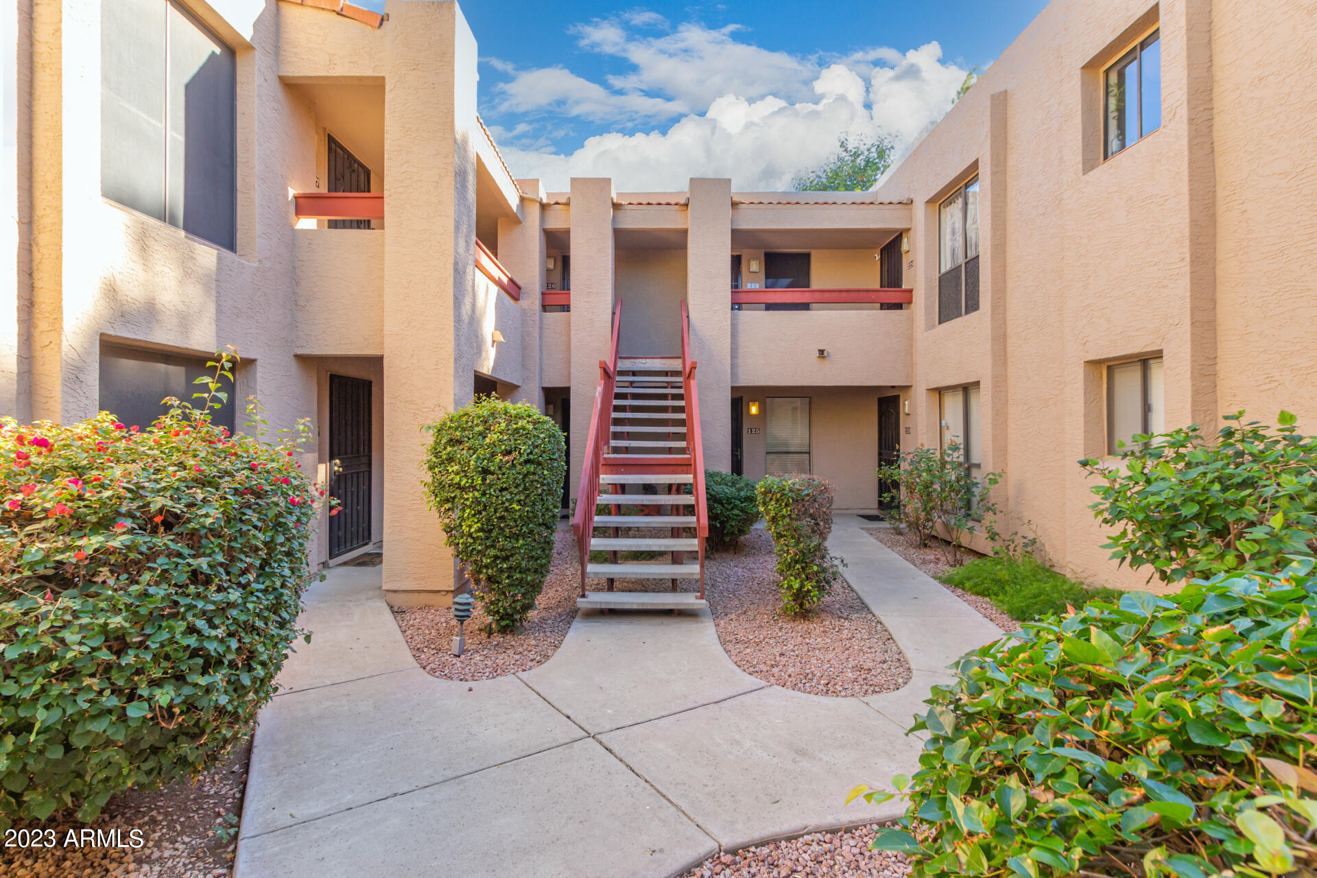 3131 W COCHISE Drive, 225