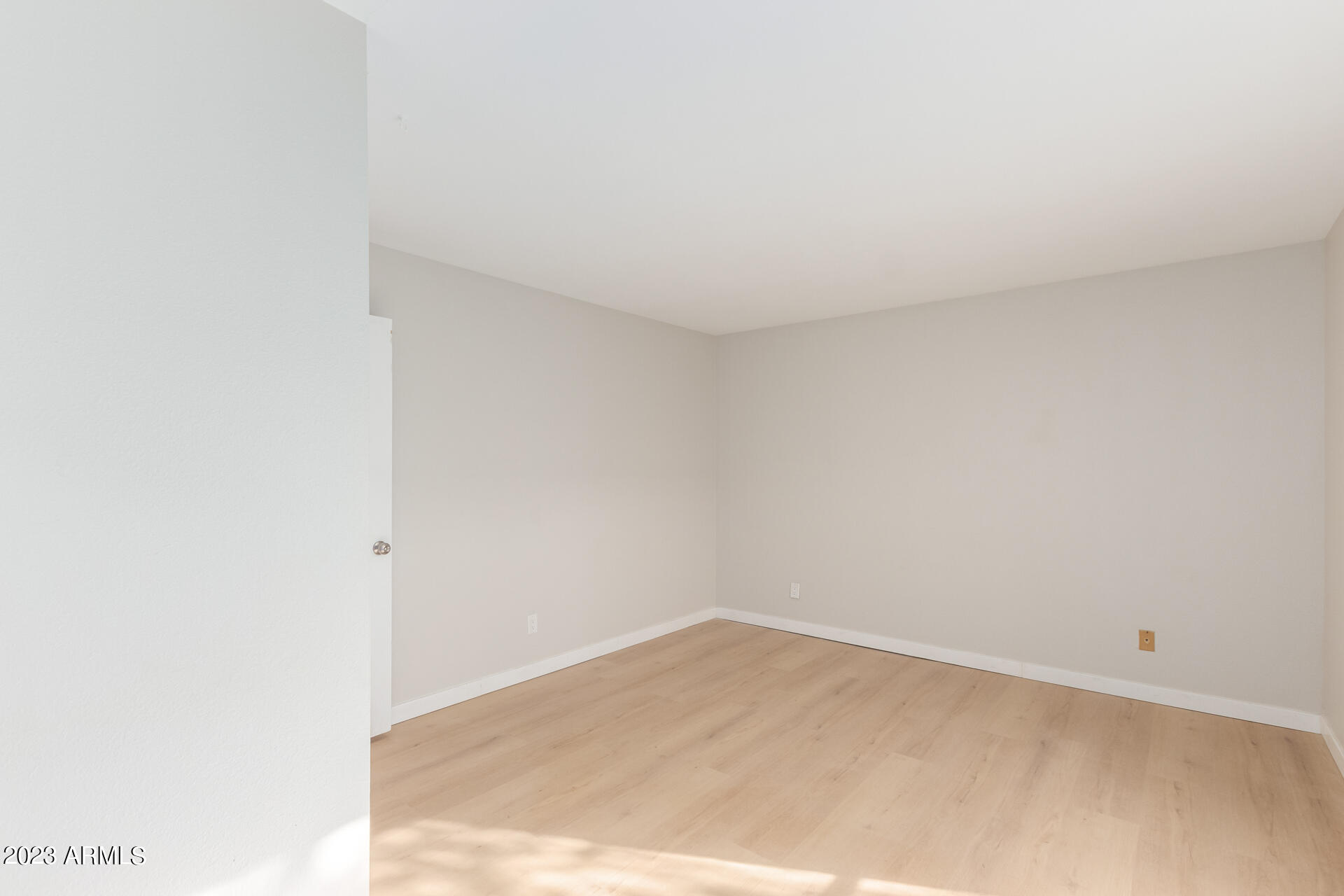 3131 W COCHISE Drive, 225