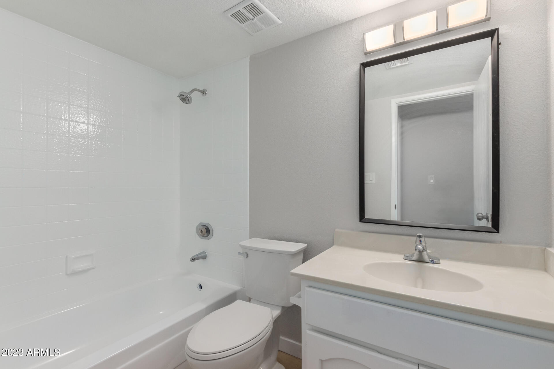 3131 W COCHISE Drive, 225