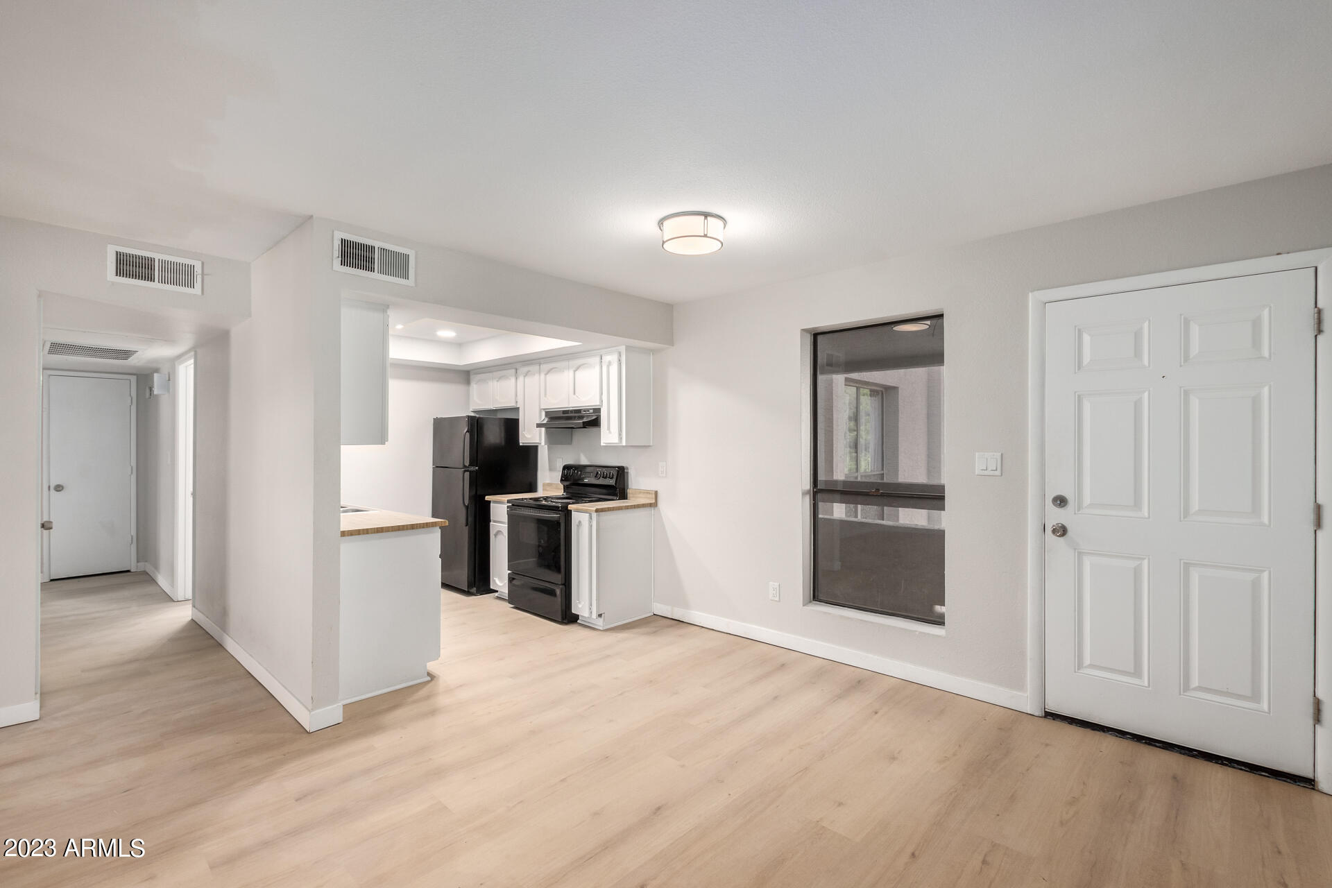 3131 W COCHISE Drive, 225