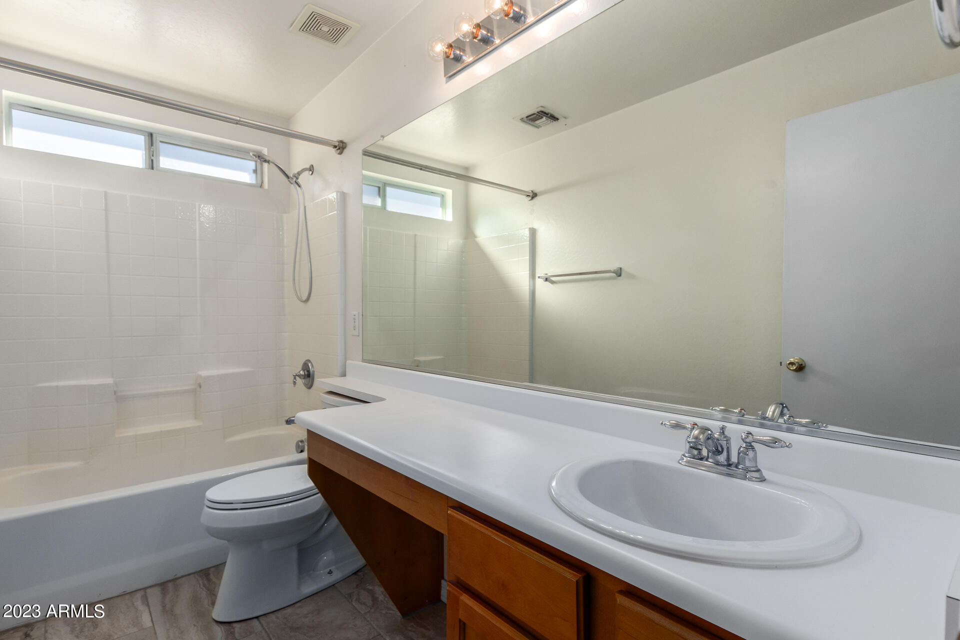 5164 W ALBENIZ Place