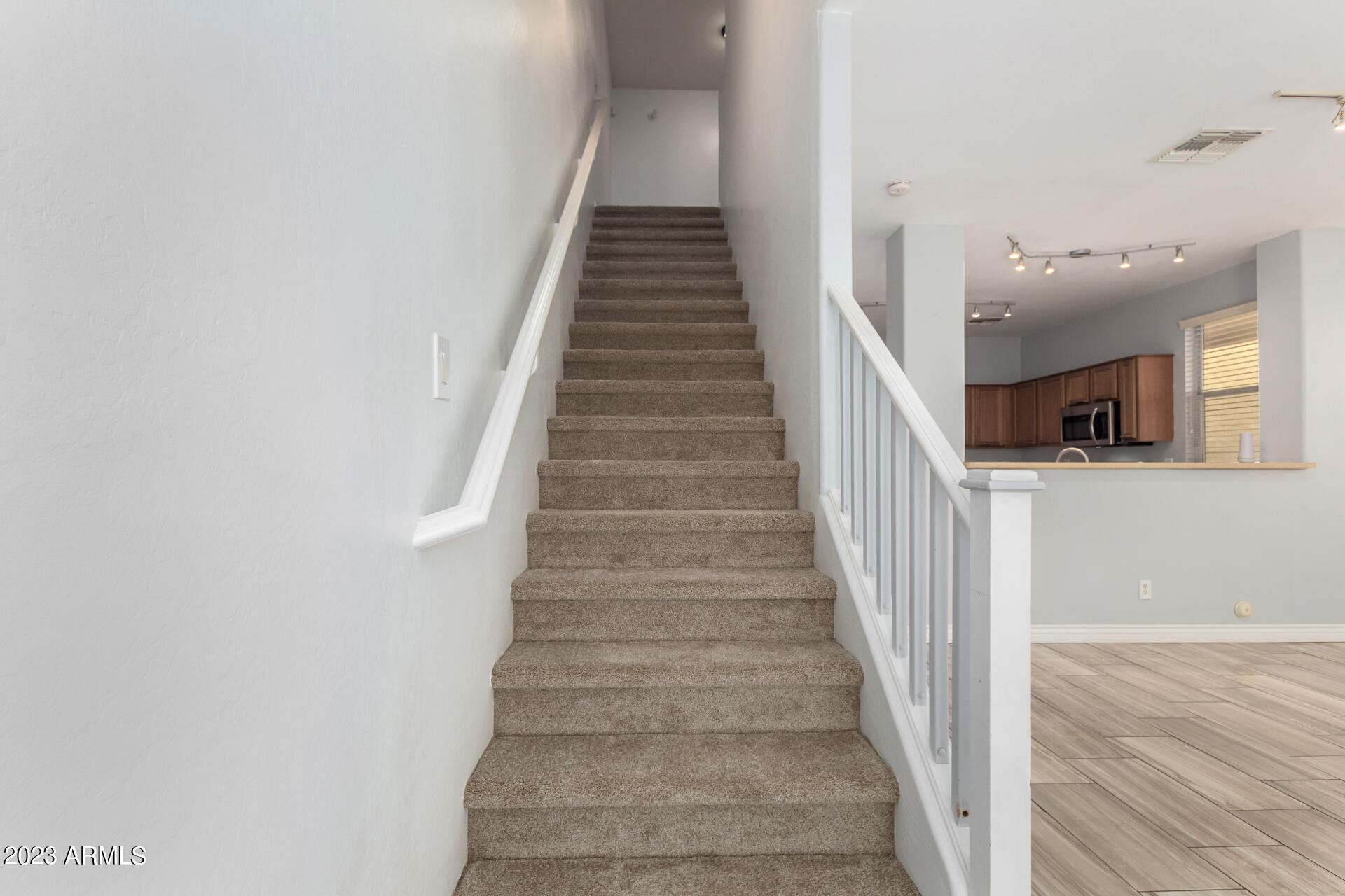 5164 W ALBENIZ Place