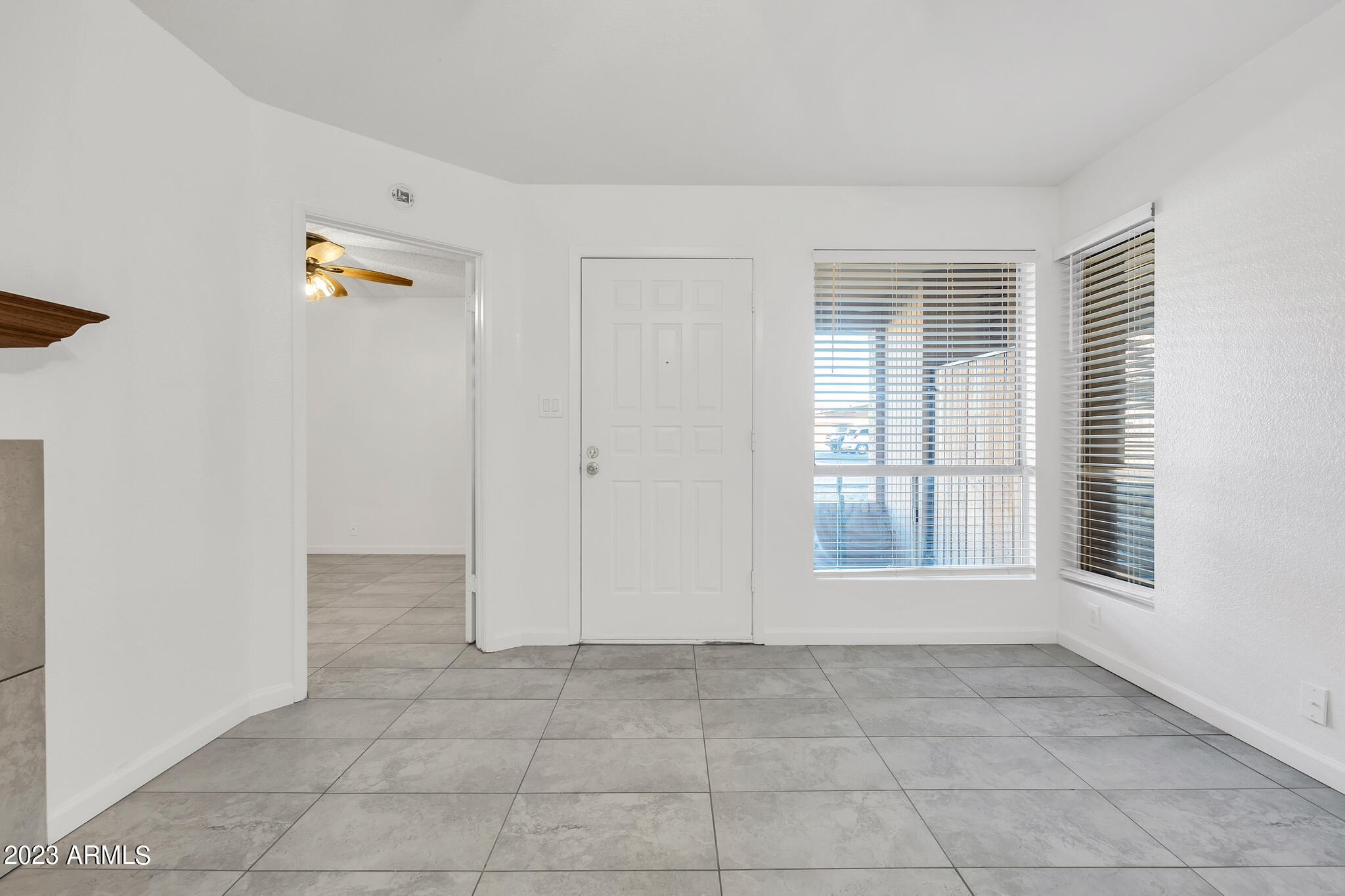 408 W BLACKHAWK Drive, 7