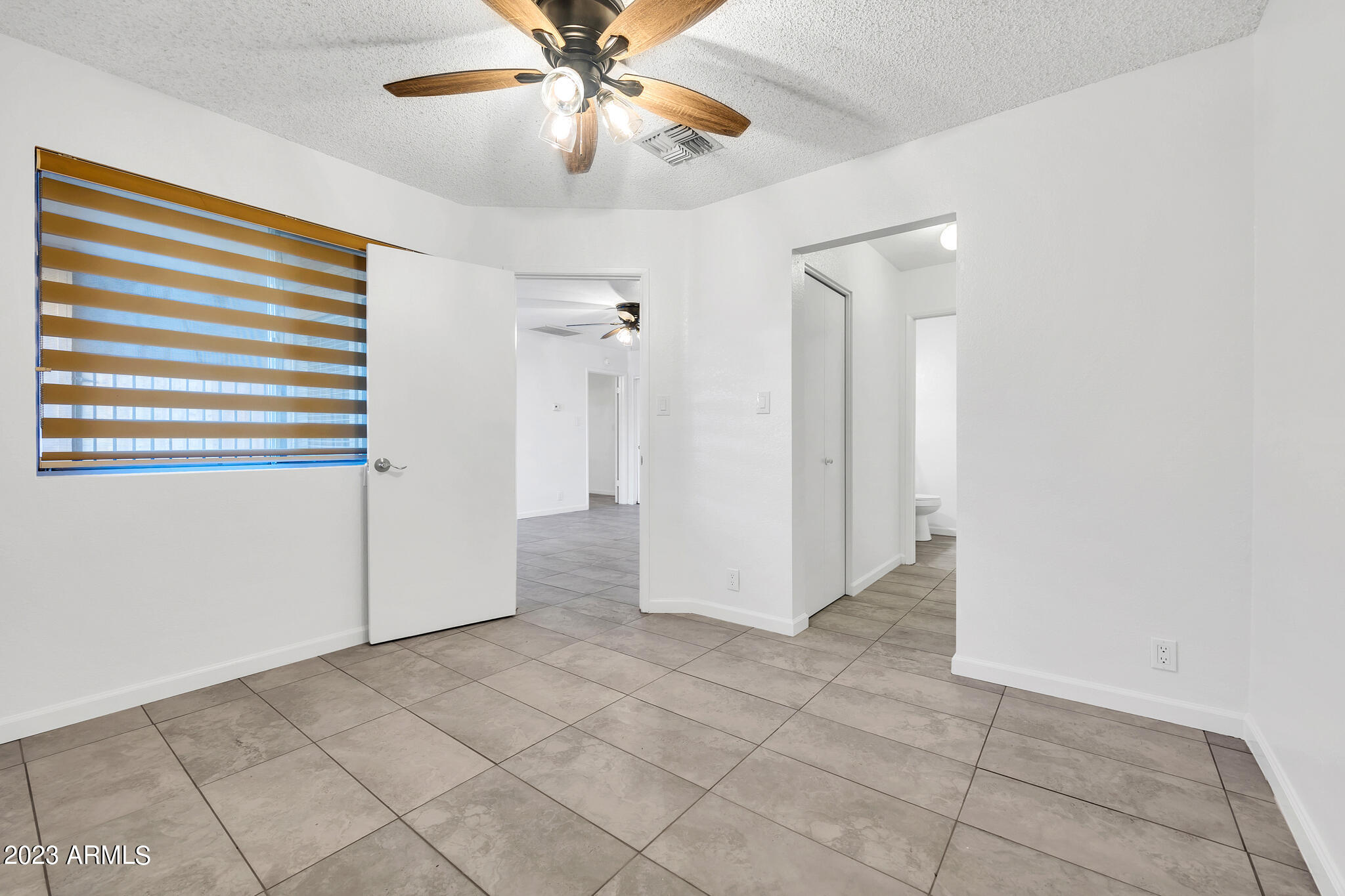 408 W BLACKHAWK Drive, 7