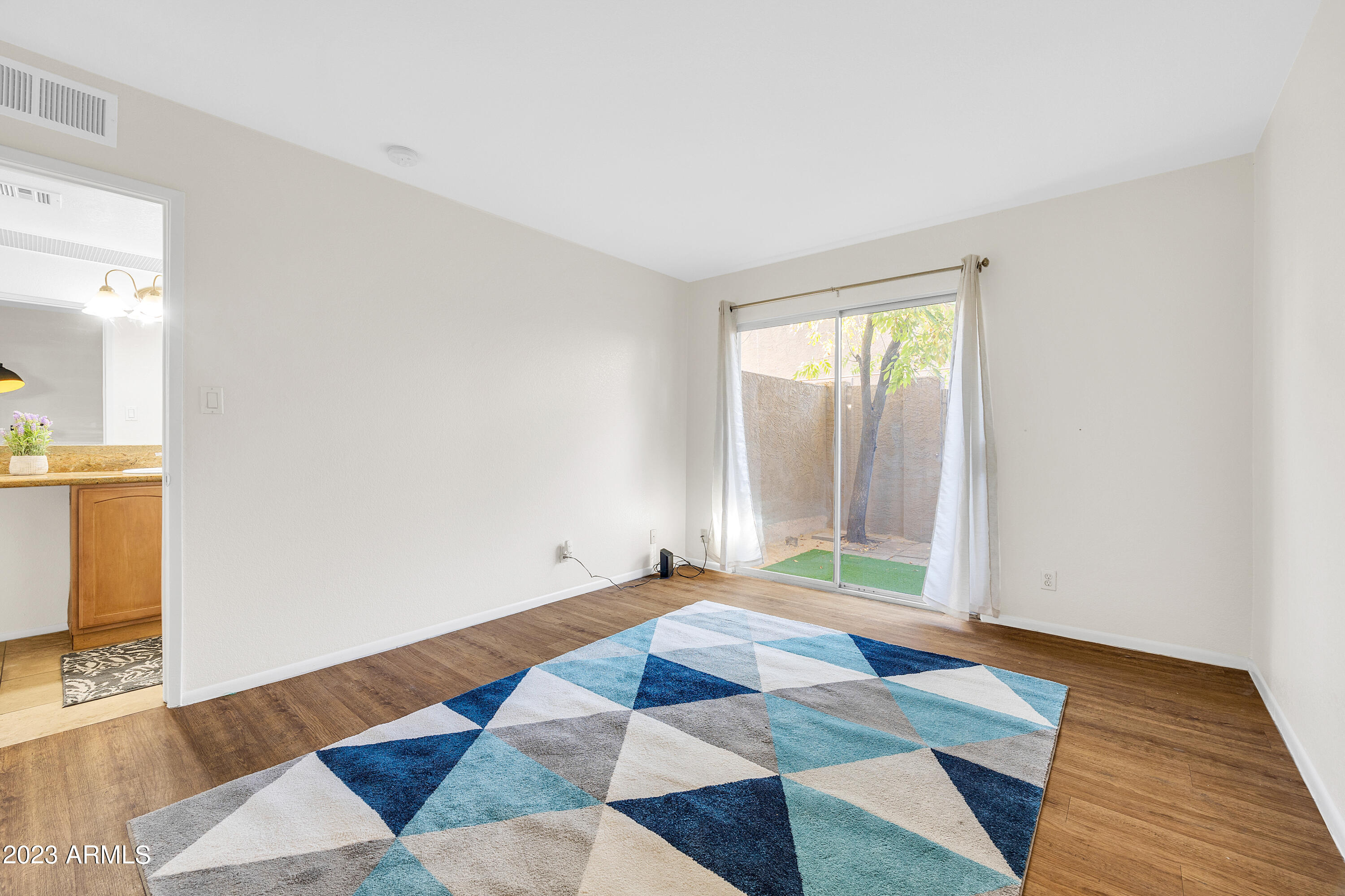 3807 N 30TH Street, 42