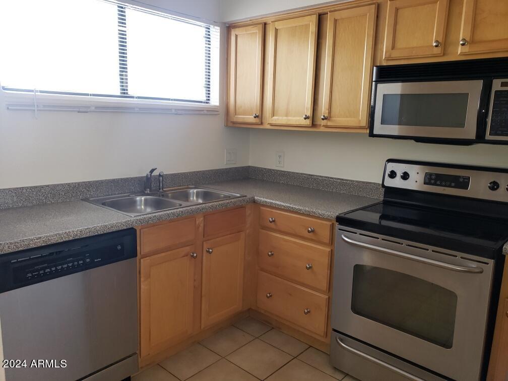 11640 N 51ST Avenue, 249