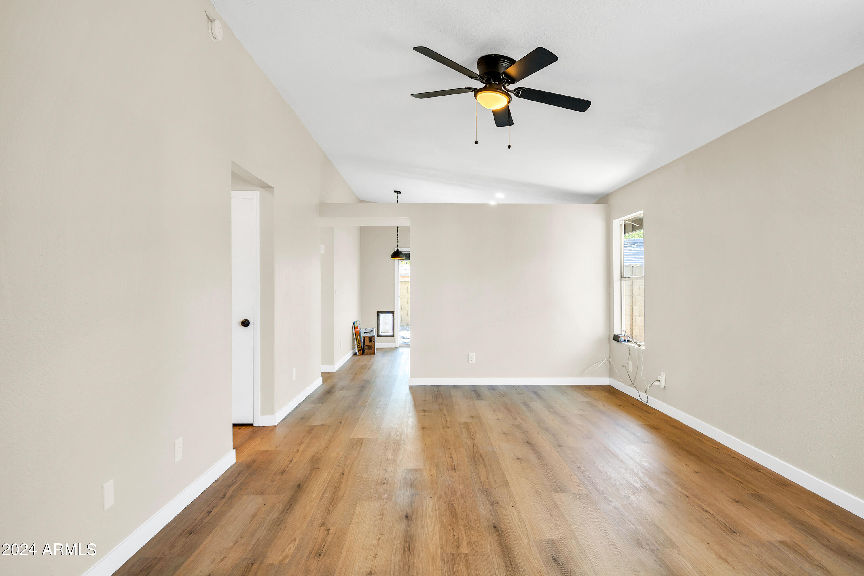 8431 W CAMPBELL Avenue