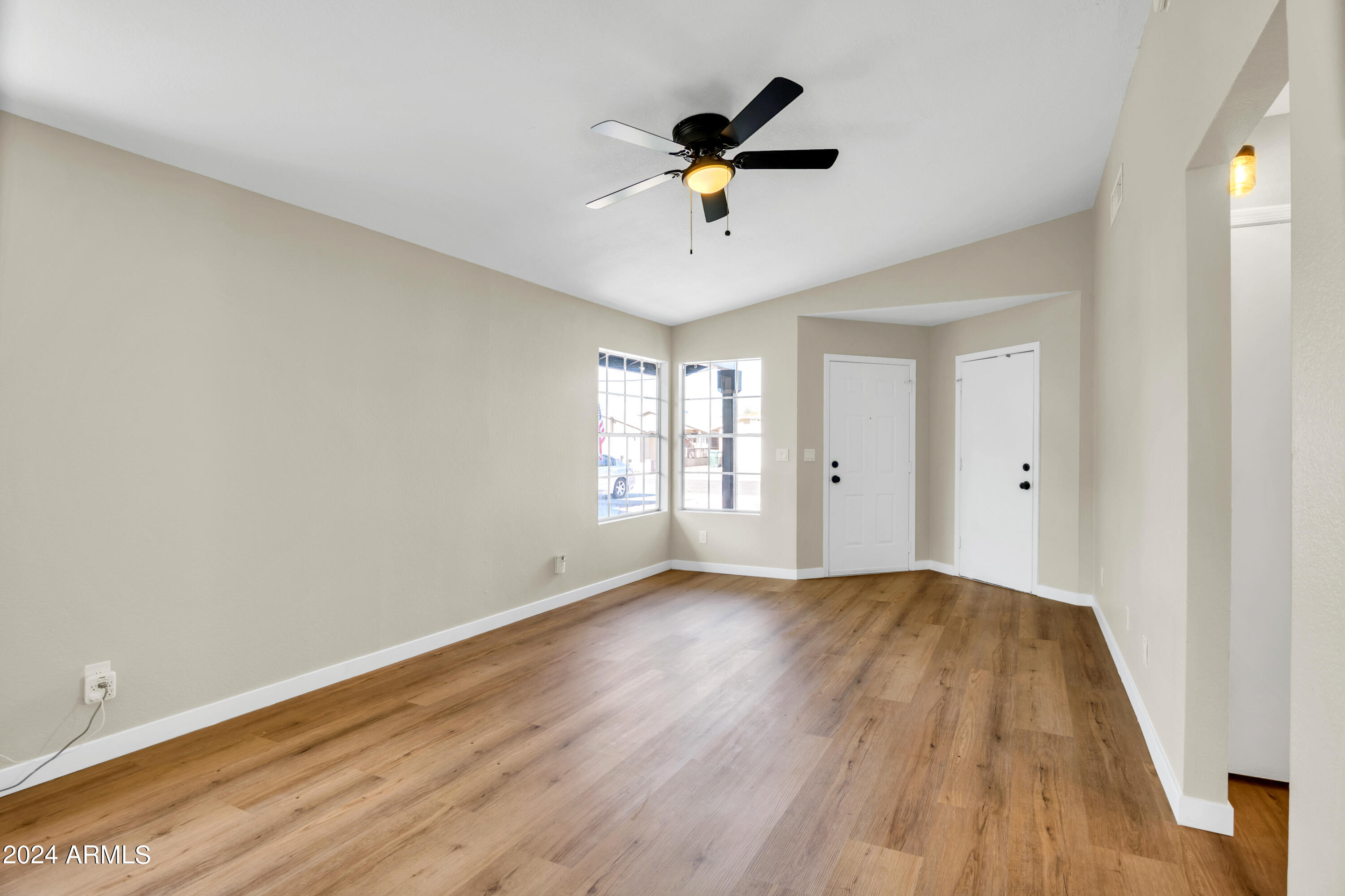 8431 W CAMPBELL Avenue