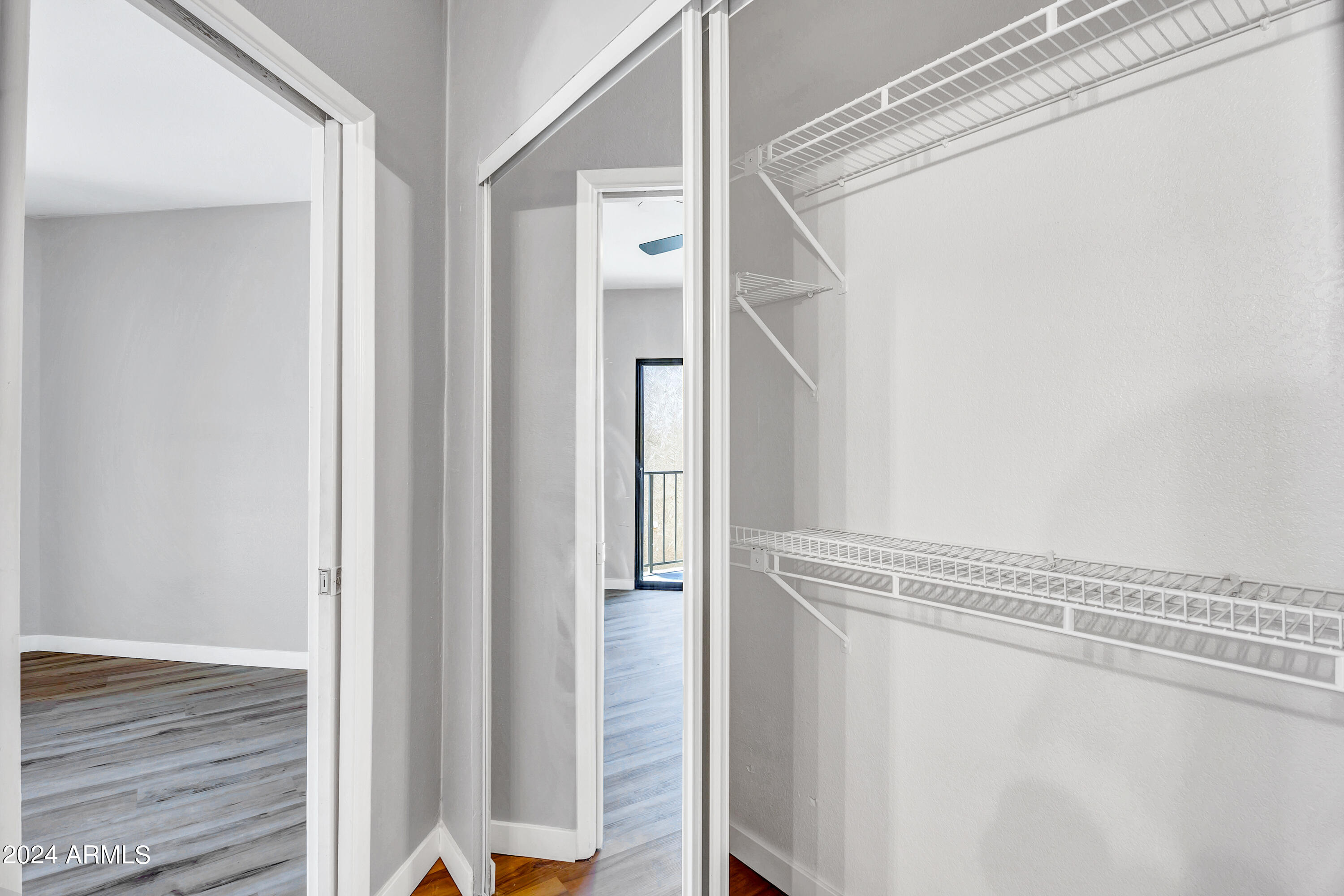 1352 E HIGHLAND Avenue, 212