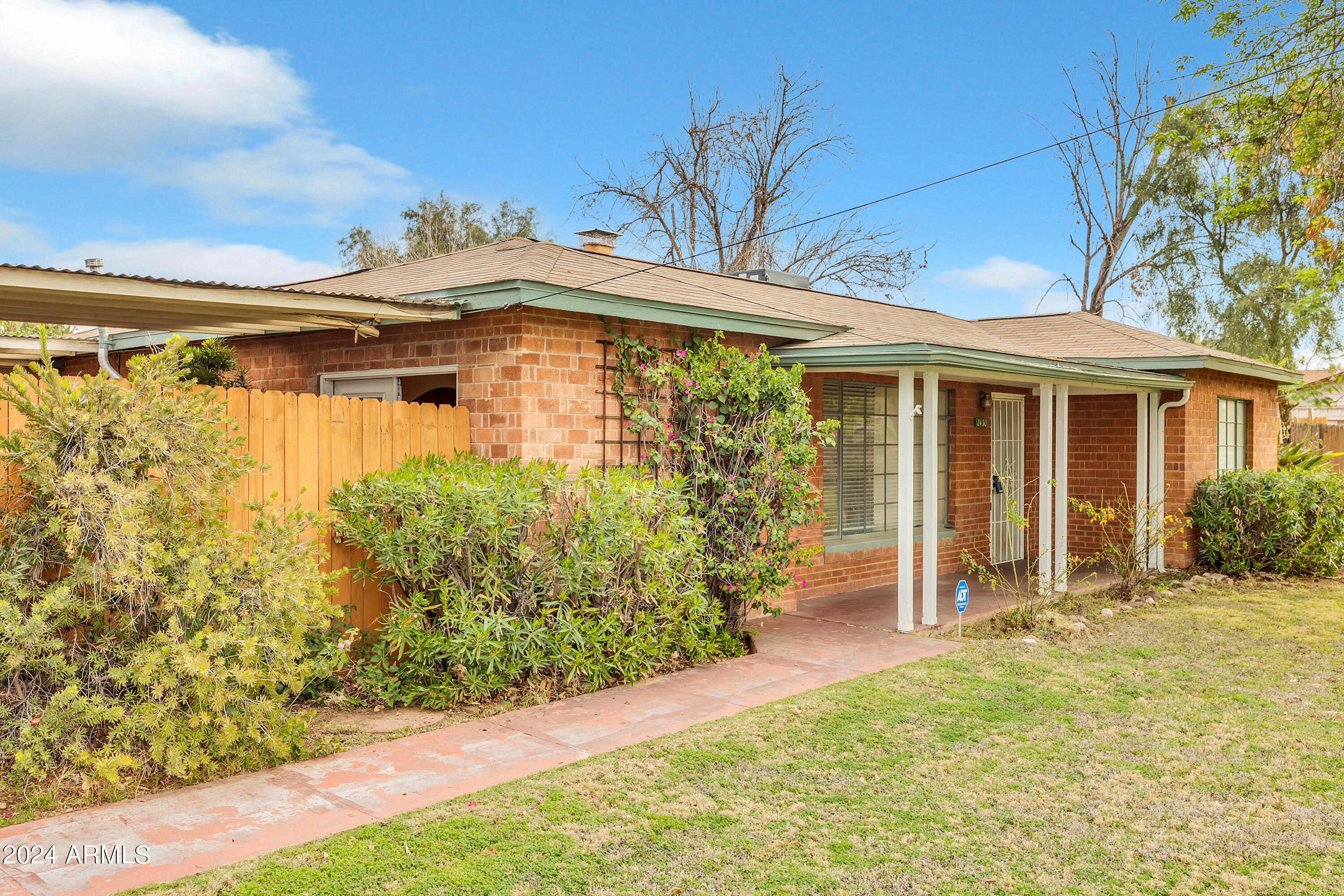 2430 E SHERIDAN Street