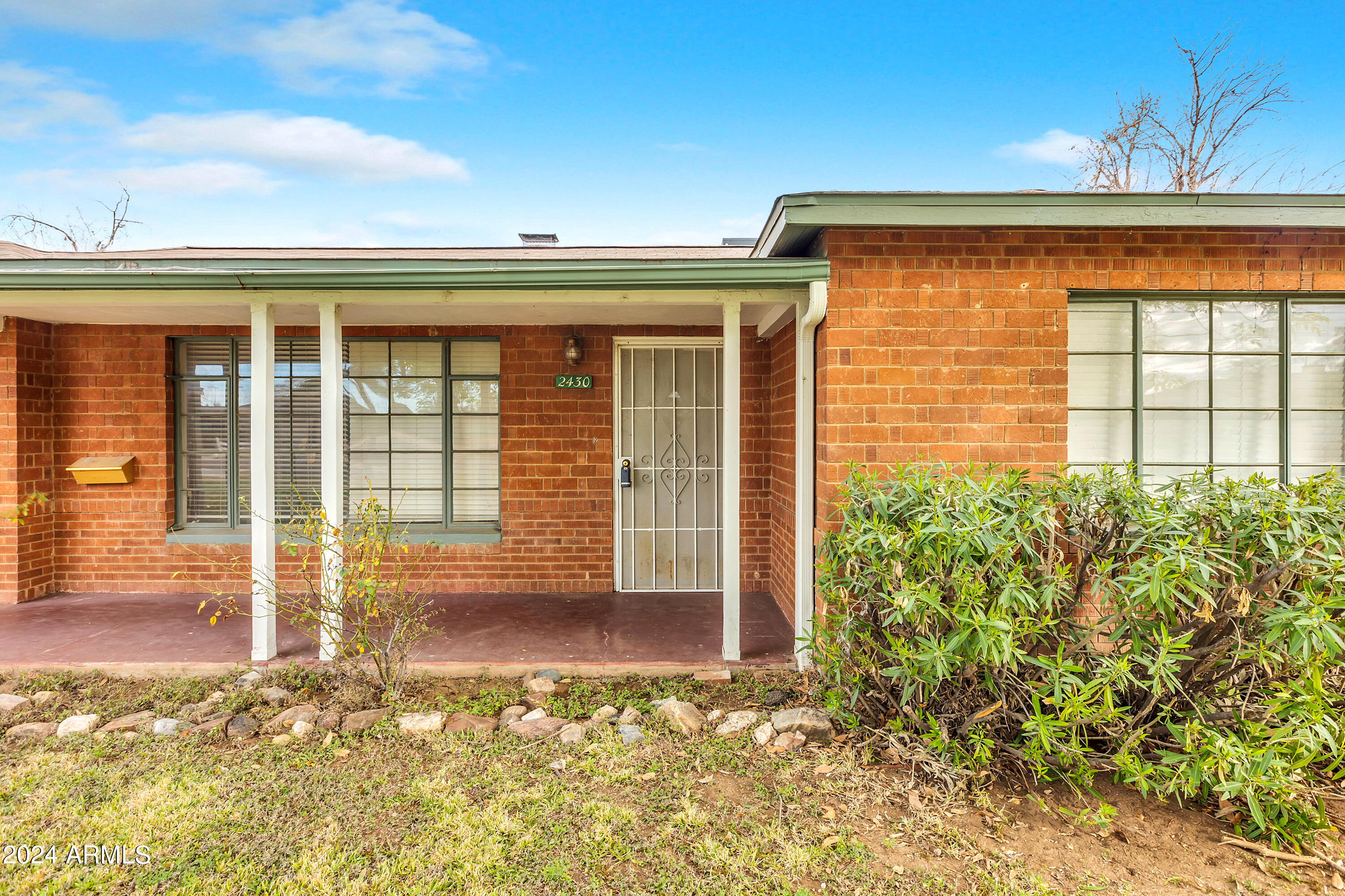 2430 E SHERIDAN Street