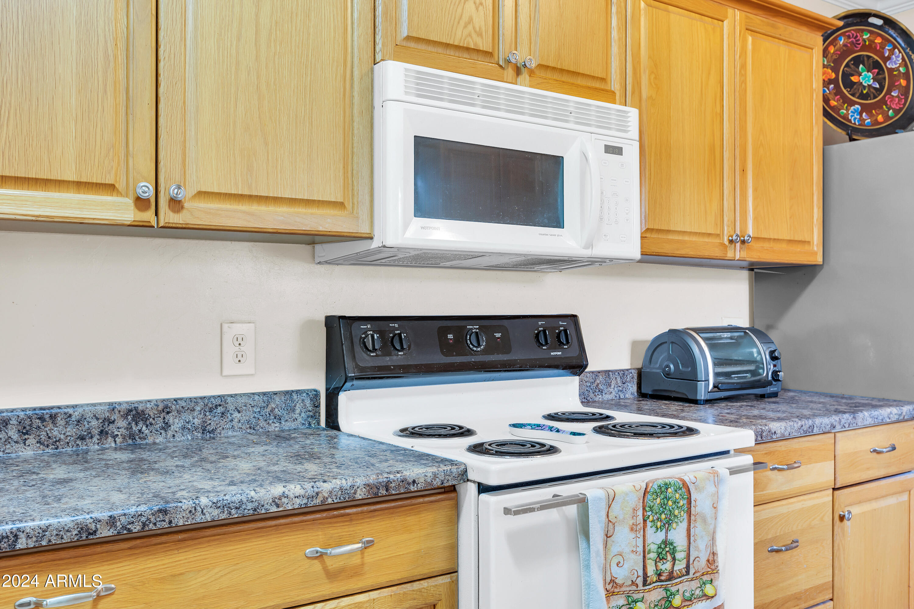 2430 E SHERIDAN Street