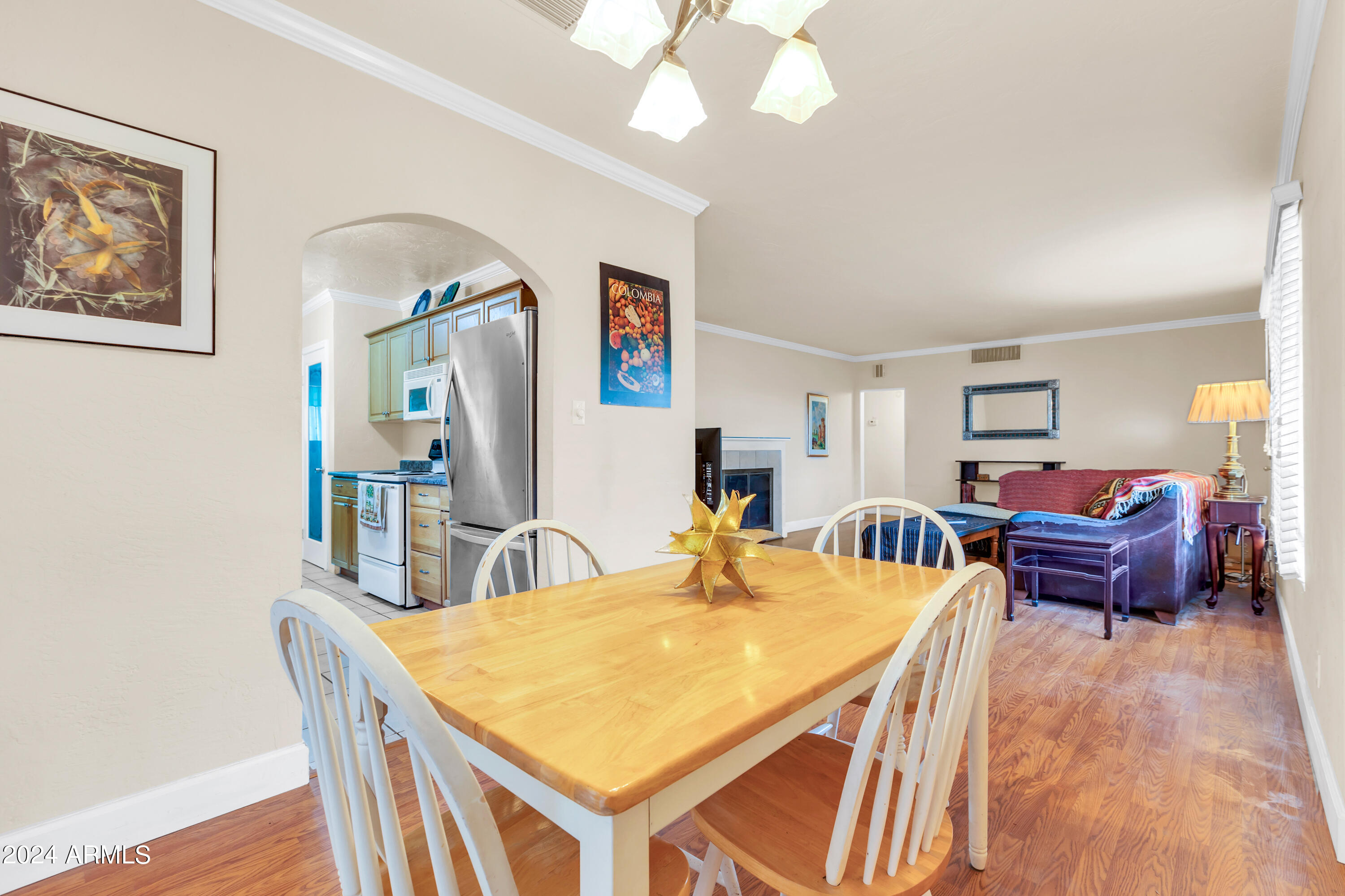 2430 E SHERIDAN Street