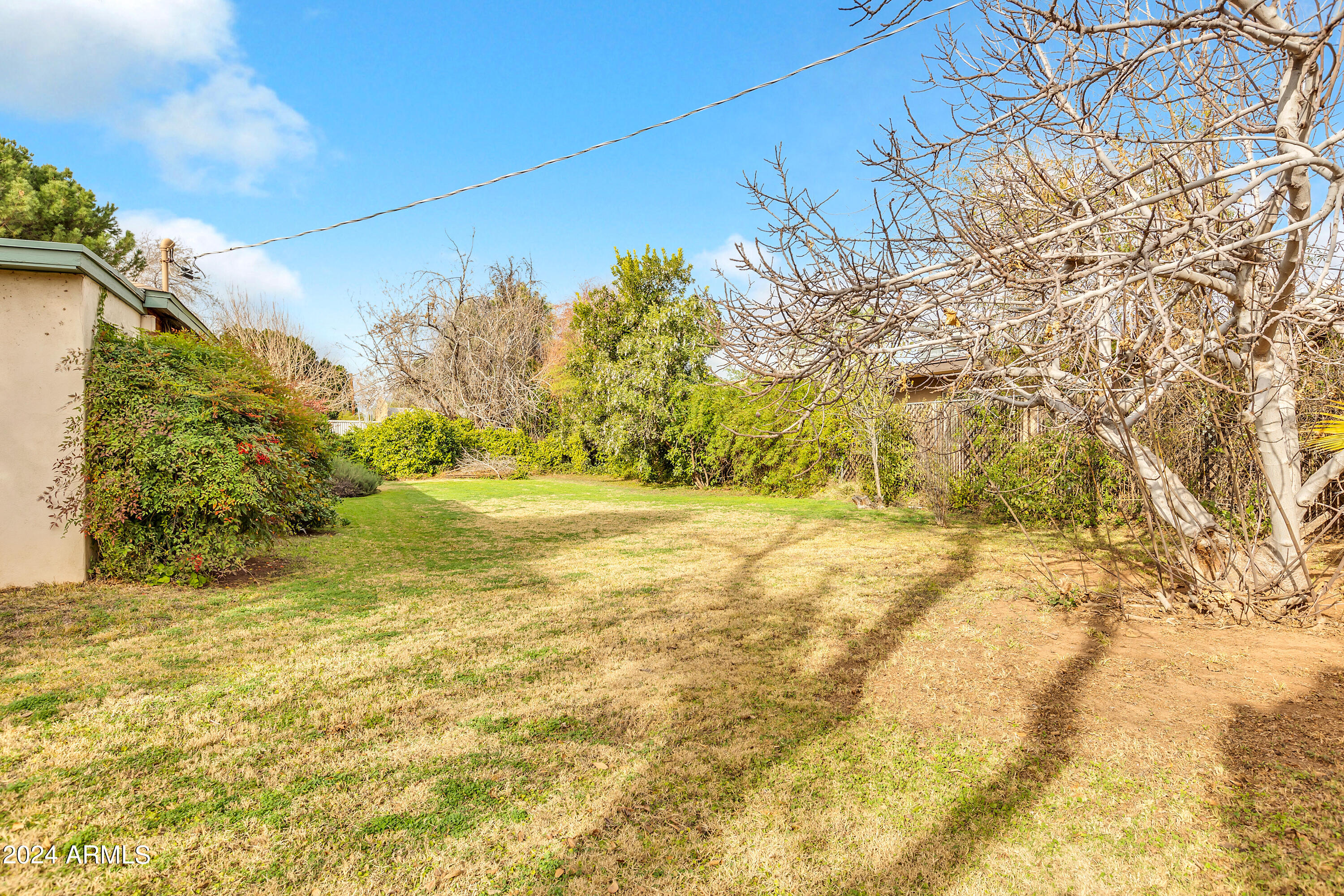 2430 E SHERIDAN Street