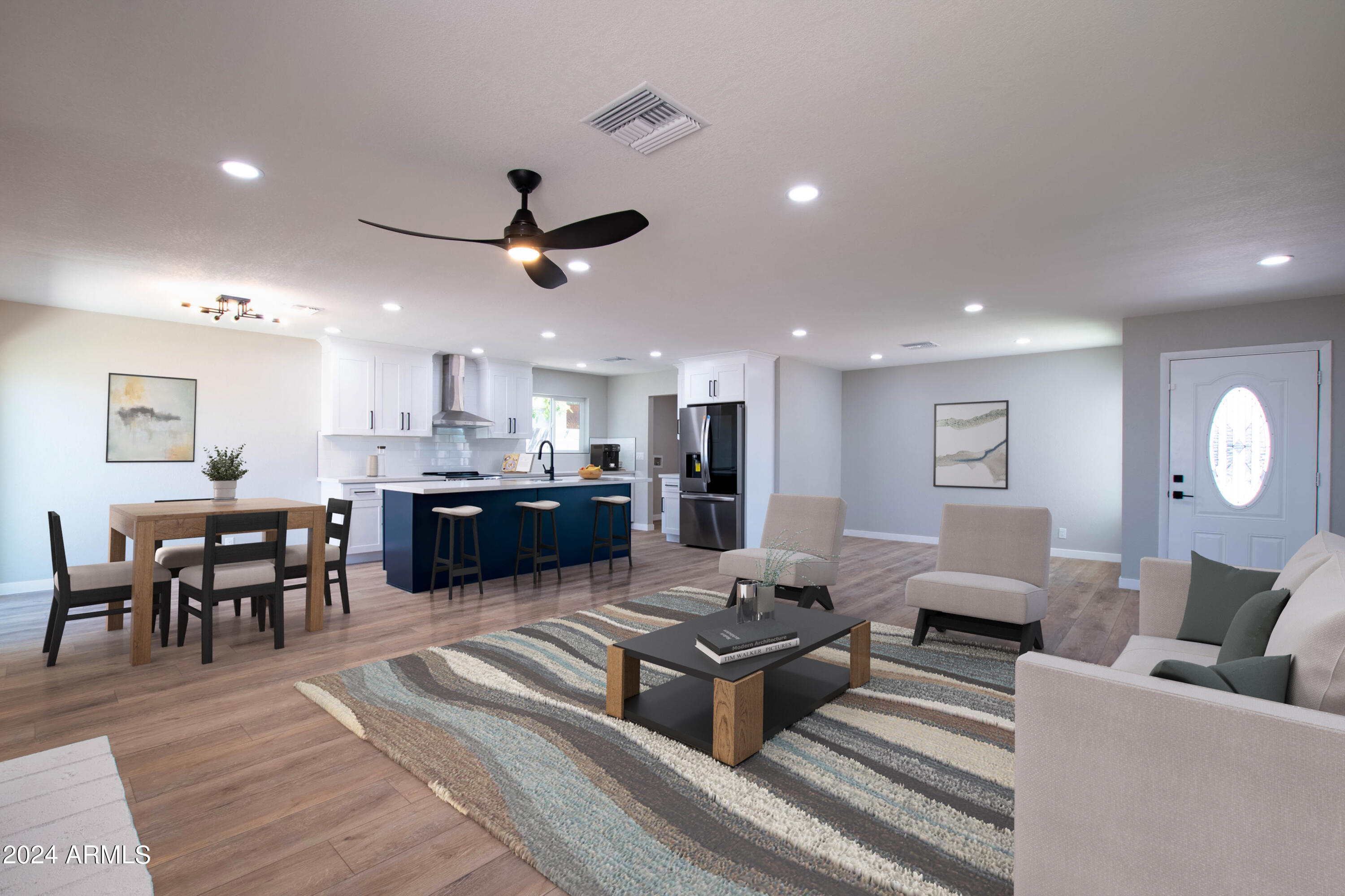 102 W HILLVIEW Street