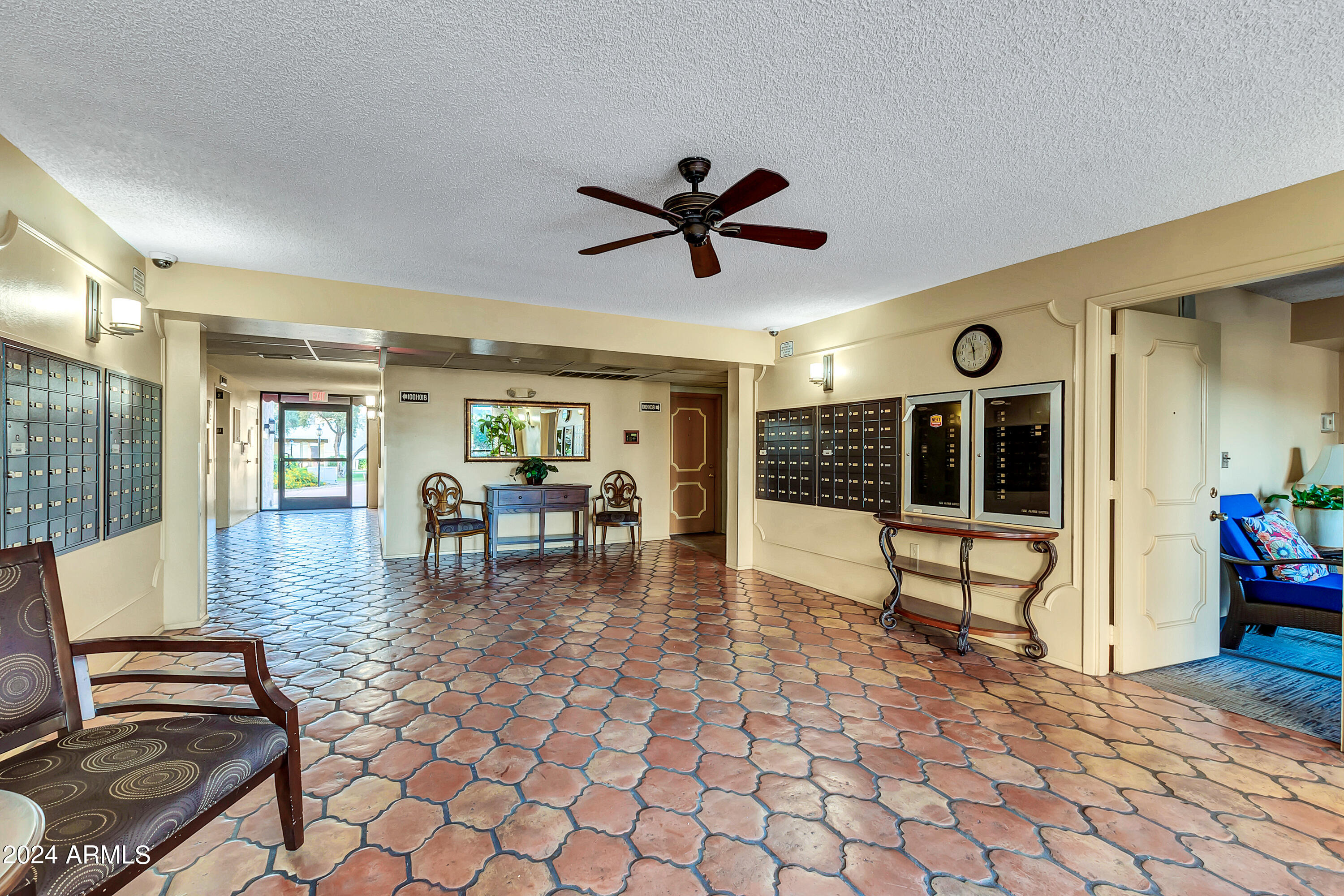 3033 E DEVONSHIRE Avenue, 1034