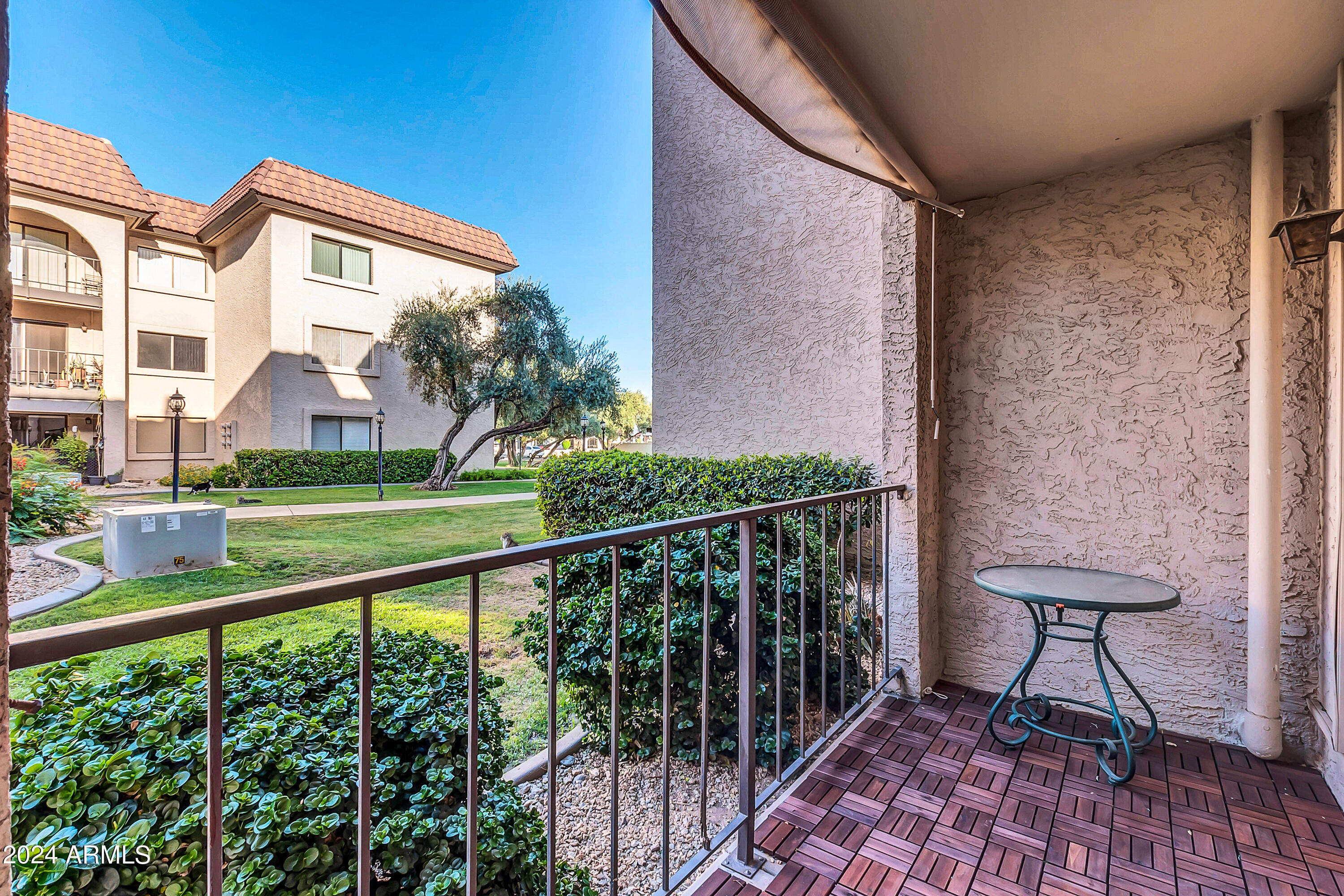 3033 E DEVONSHIRE Avenue, 1034