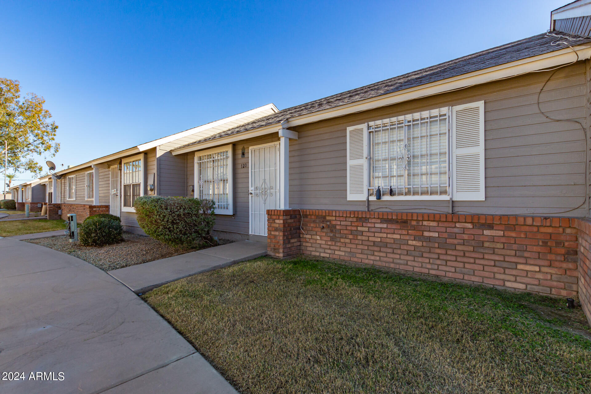 5960 W OREGON Avenue, 120