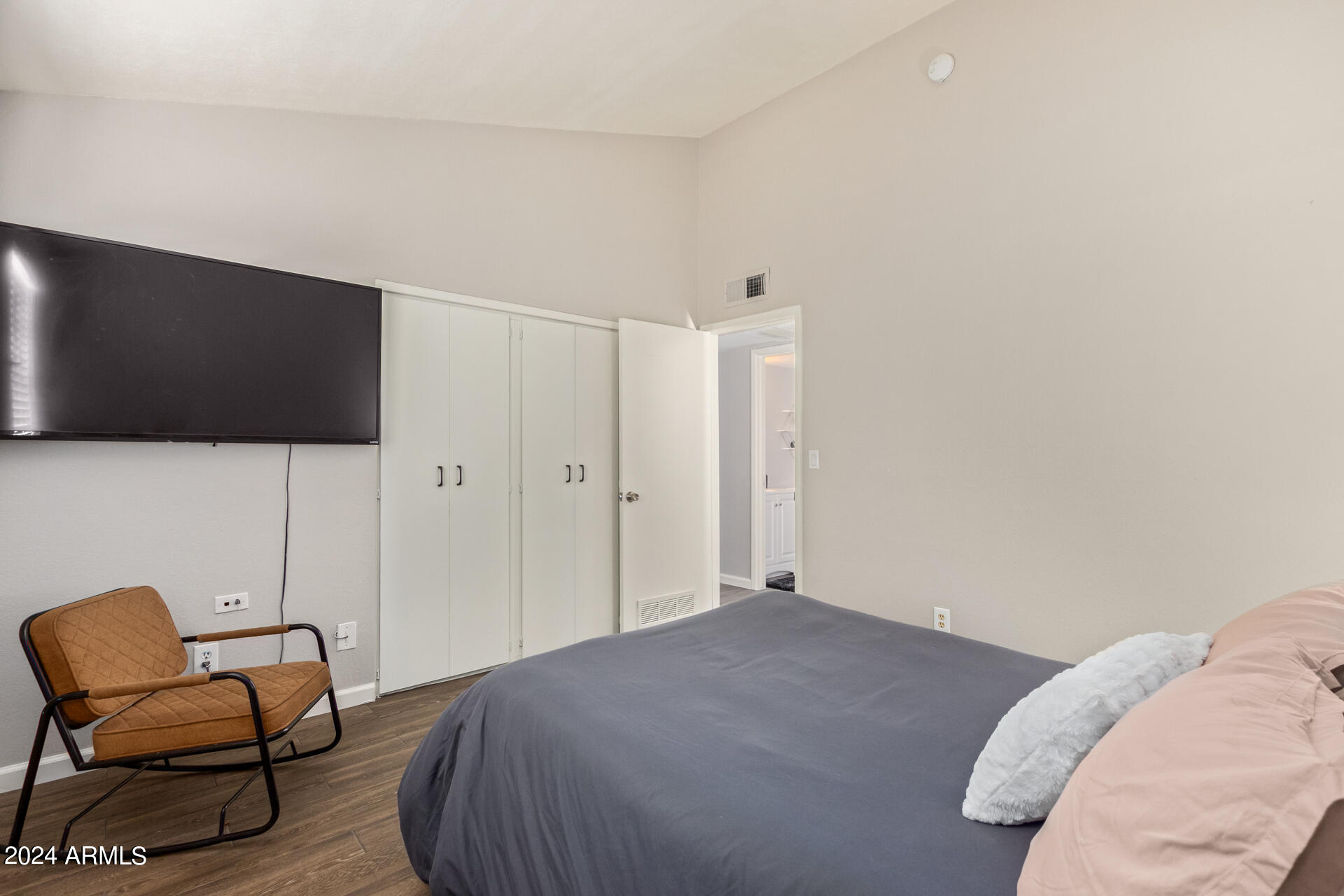 5960 W OREGON Avenue, 120