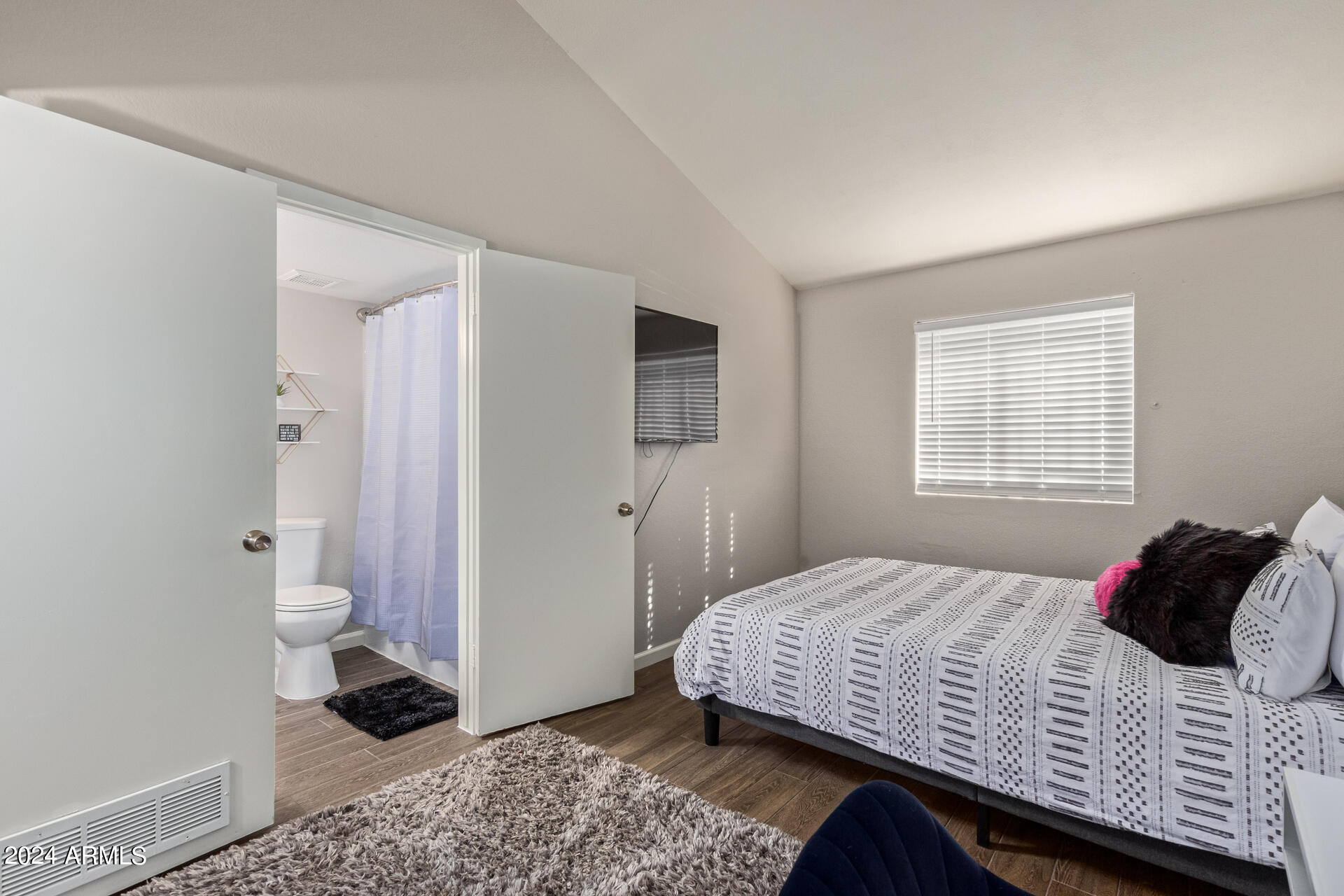 5960 W OREGON Avenue, 120